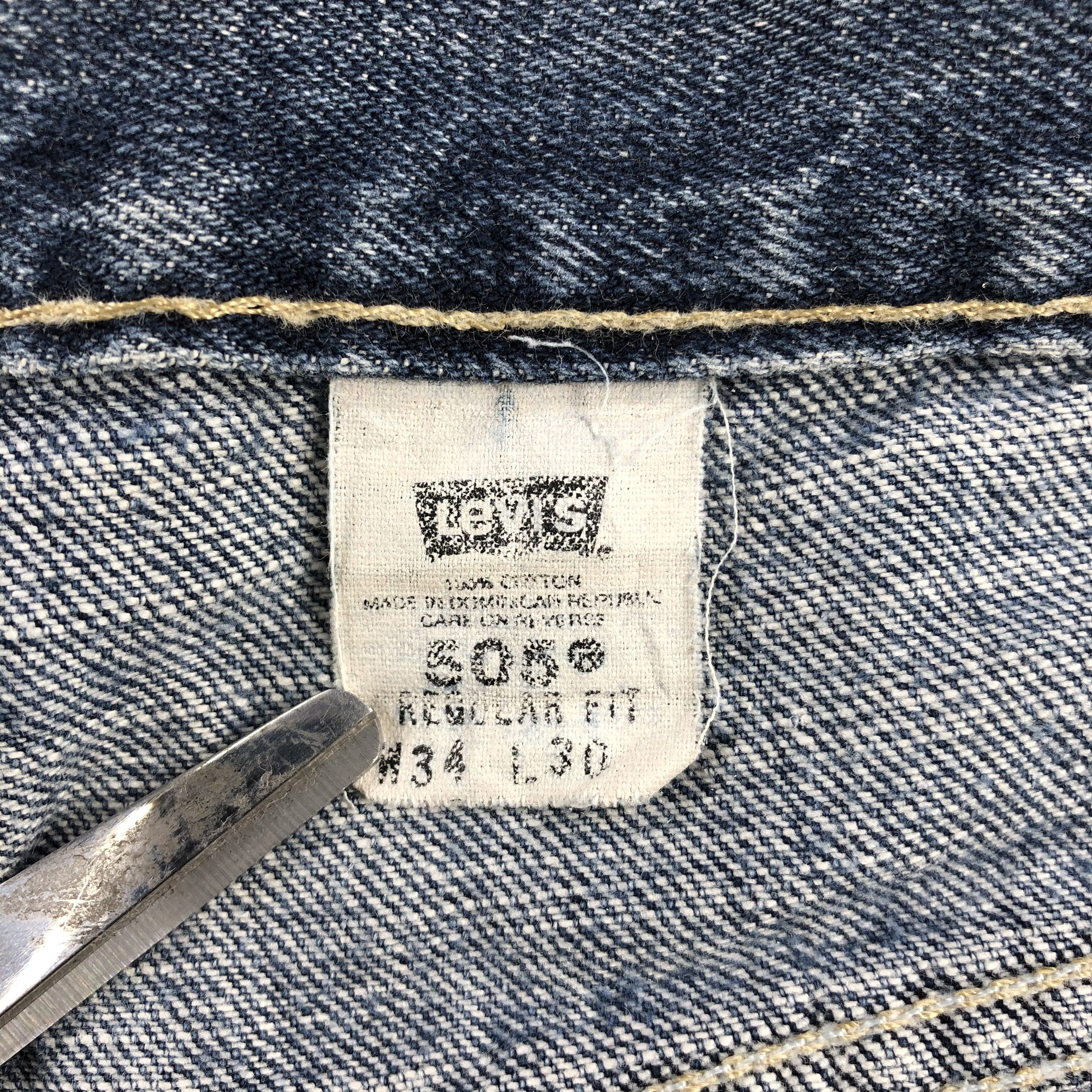 Levi's × Vintage Vintage 90s Blue Wash Levis 505 Jeans-JM2332 Size US 33 - 12 Thumbnail