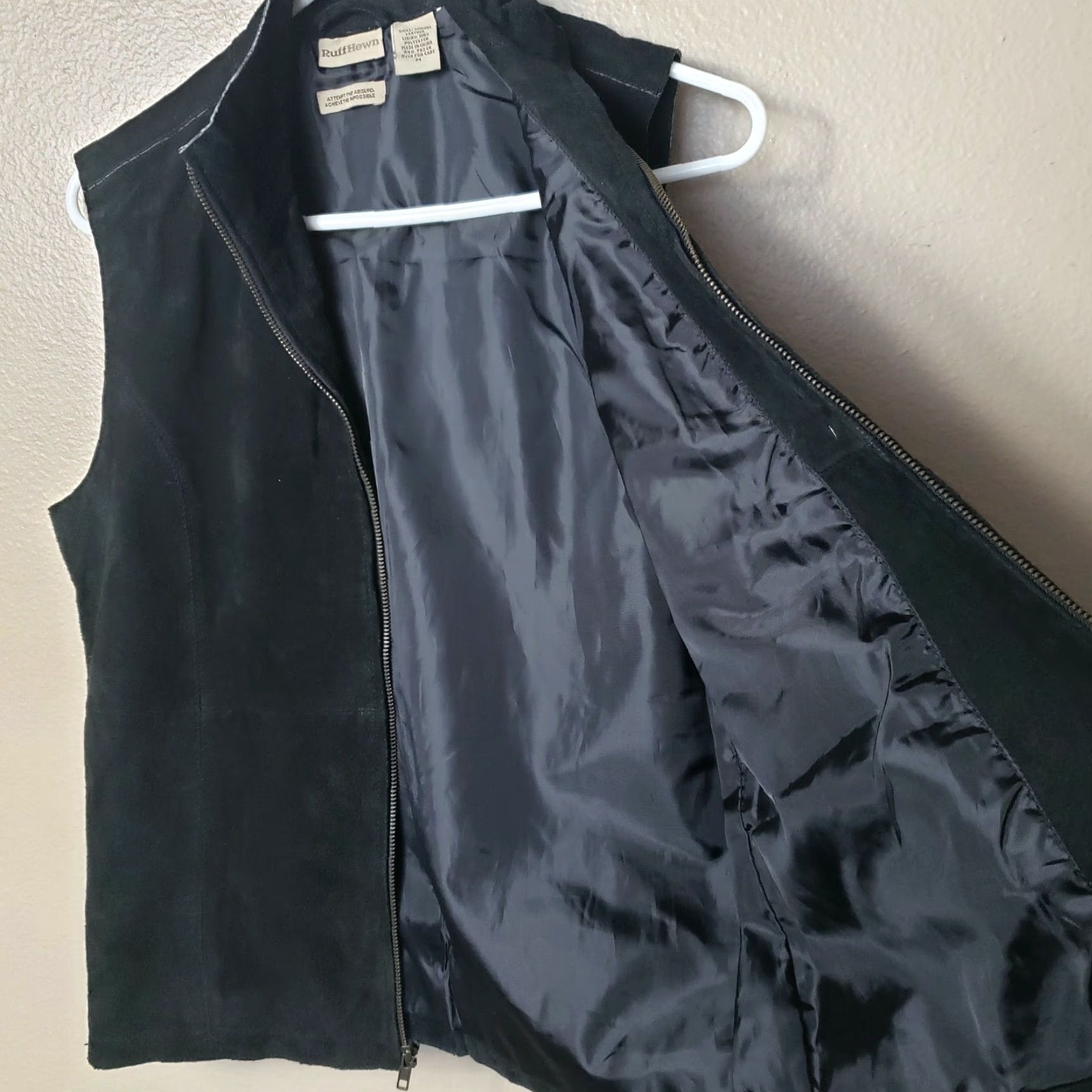 Vintage Ruff Hewn Suede Leather Vest Women - Vest - M - Black - Zipper Pockets - Zip Closure - Pockets - Short - Classic Fit Size M / US 6-8 / IT 42-44 - 5 Thumbnail