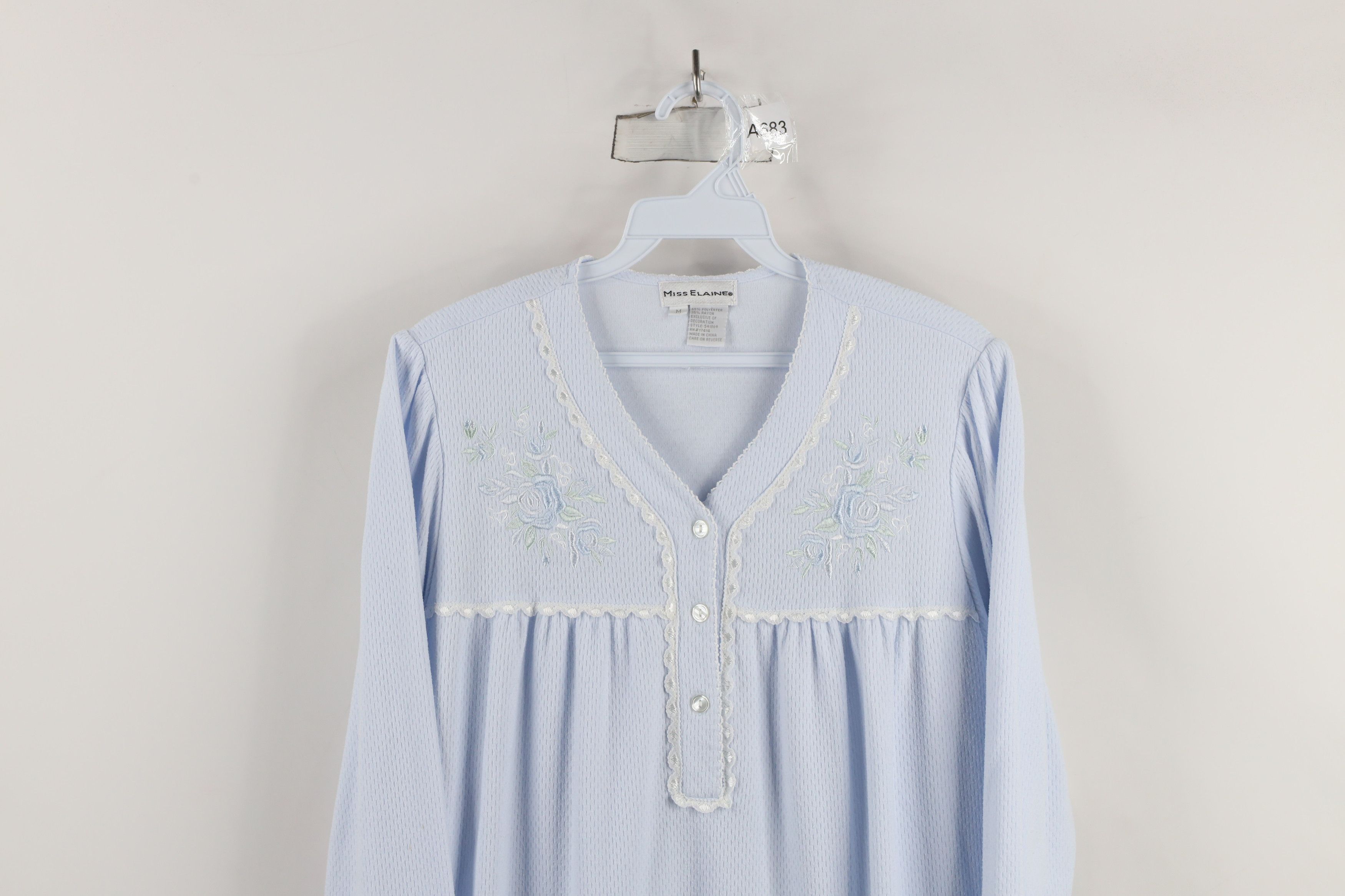 Vintage Vintage 90s Miss Elaine Lace Thermal Long Sleeve Night Gown Size M / US 6-8 / IT 42-44 - 2 Thumbnail