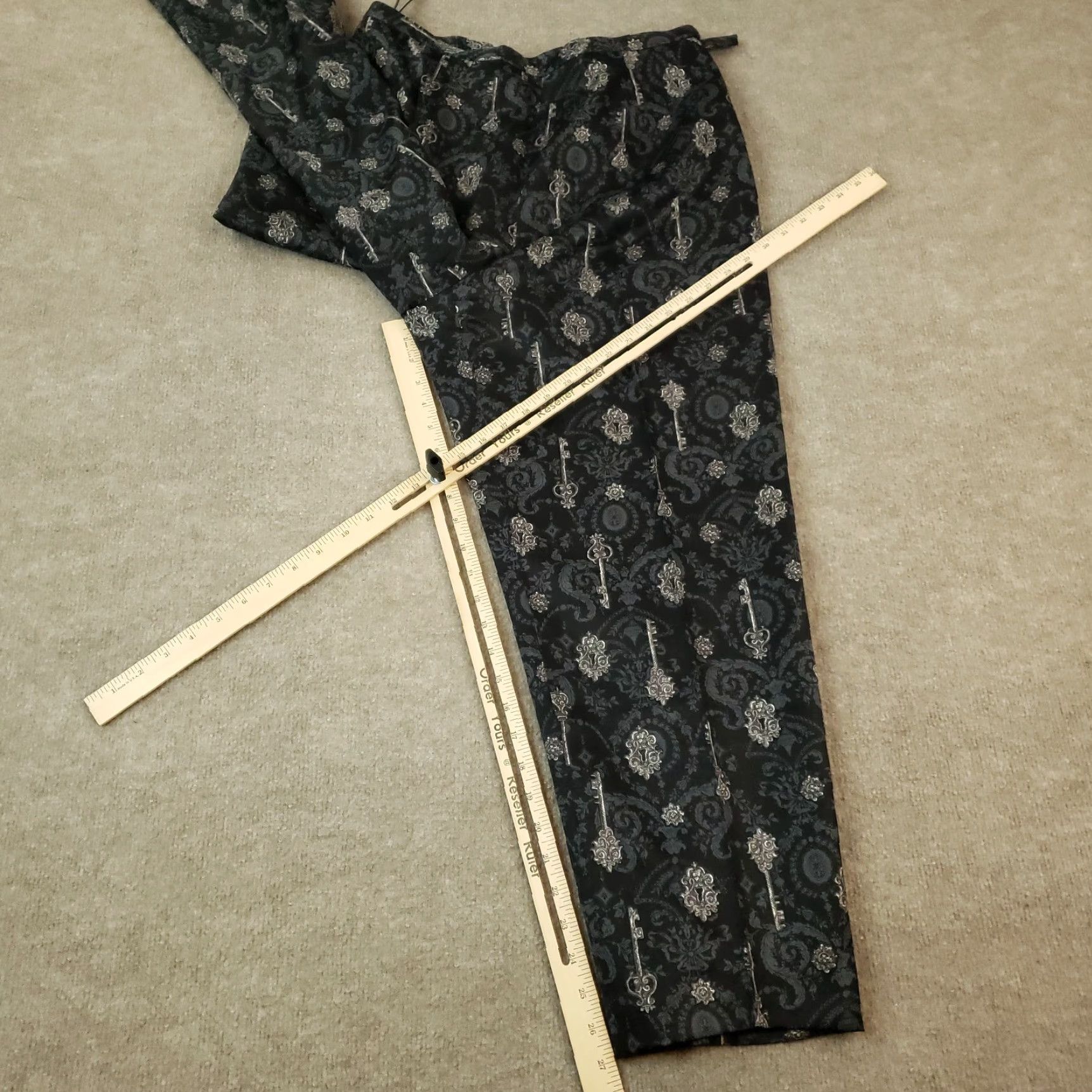 Talbots Talbots Pants Women Sz 14 Black Silk Wool Straight Leg Side Zip Casual Lock Keys Size 36" / US 14 / IT 50 - 2 Thumbnail