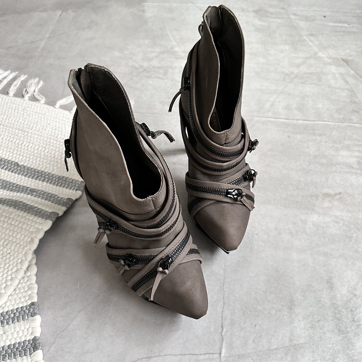 Buffalo London 00s Buffalo London Zipper Heels Leather El Dantes Vibe Size US 8 / IT 38 - 5 Thumbnail