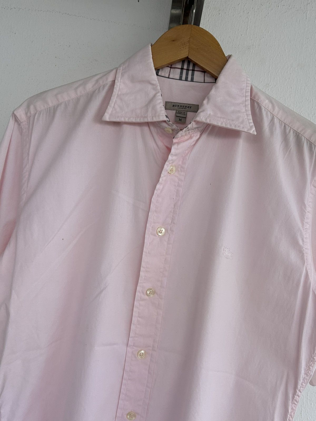 Burberry Burberry London Vintage Pink Button Up Shirt Size US M / EU 48-50 / 2 - 3 Thumbnail