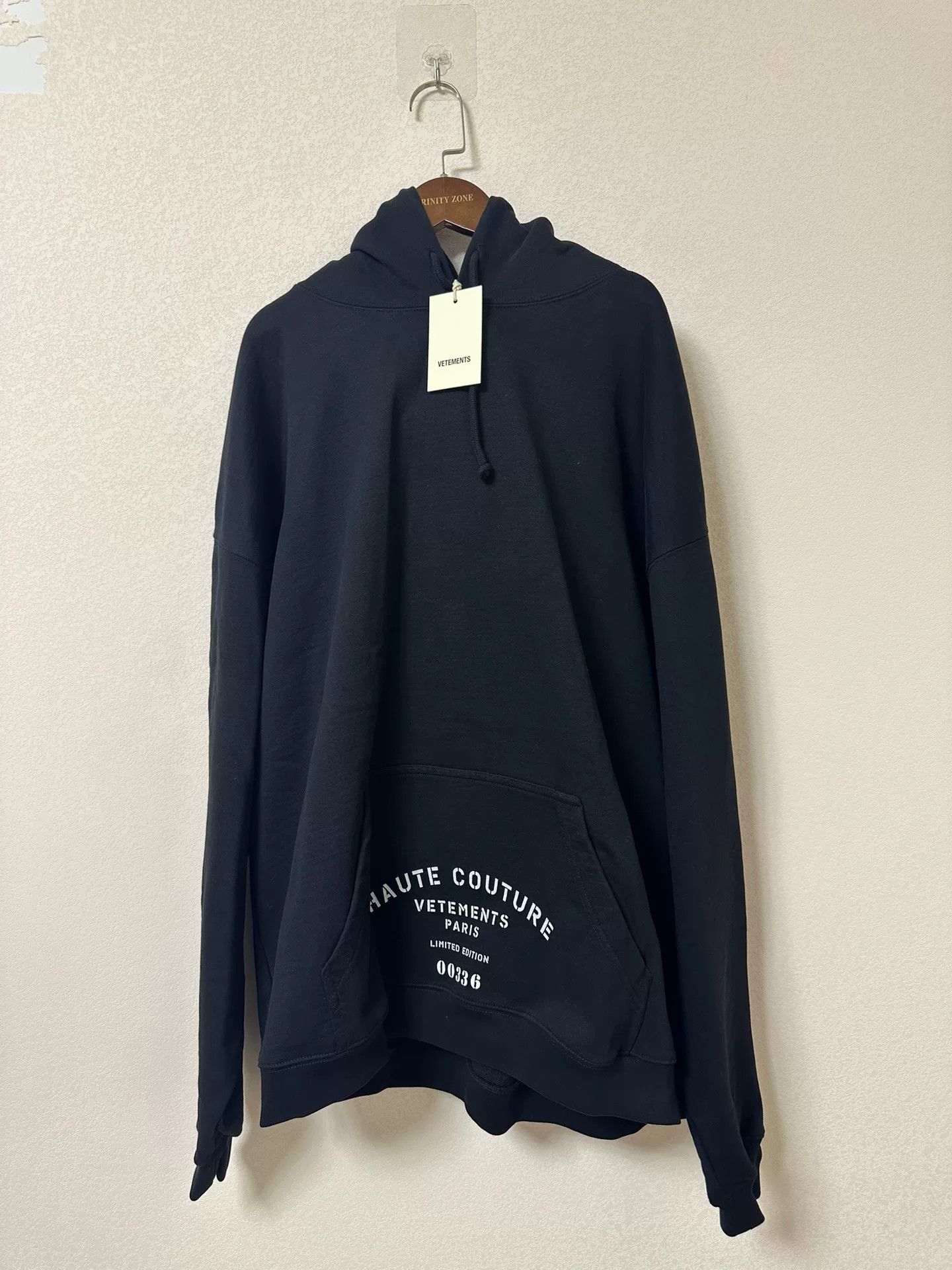 Vetements VETEMENTS Printed Black Hoodie Size US M / EU 48-50 / 2 - 1 Thumbnail