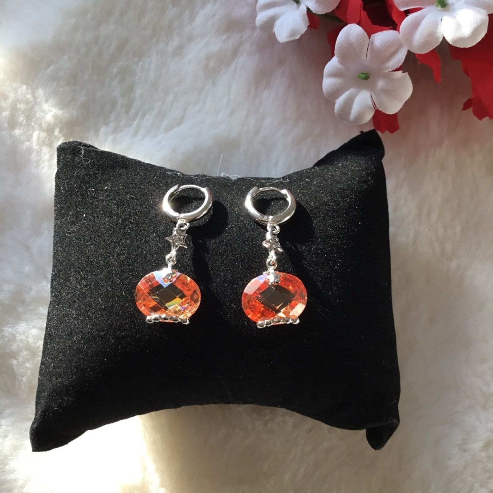 Other Sunshine Detailed Oval Crystal Hoodie Earrings Size ONE SIZE - 1 Thumbnail