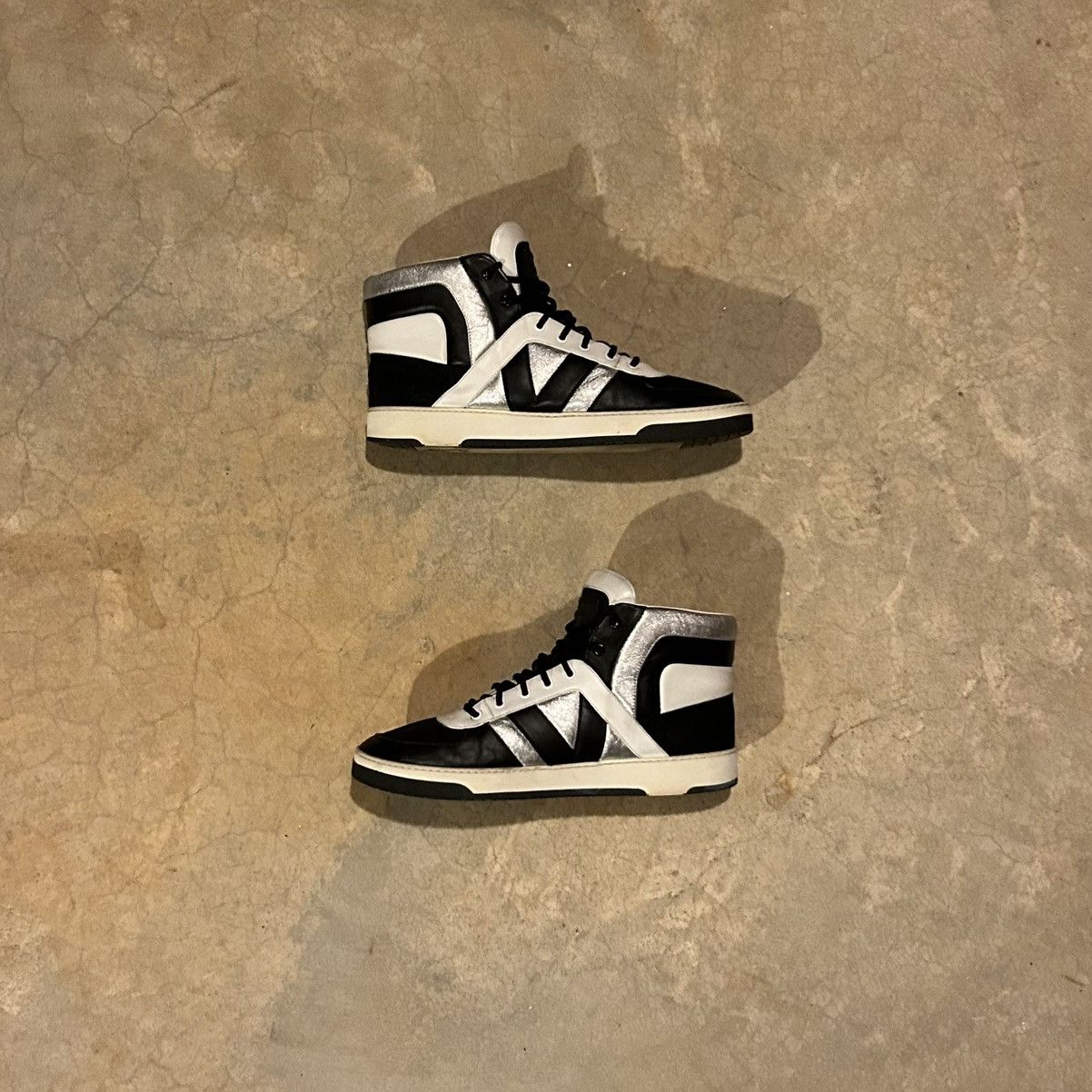 Designer × Louis Vuitton × Vintage Louis Vuitton Tribe Damier Leather High Top Sneaker US 9 Size US 9 / EU 42 - 2 Thumbnail