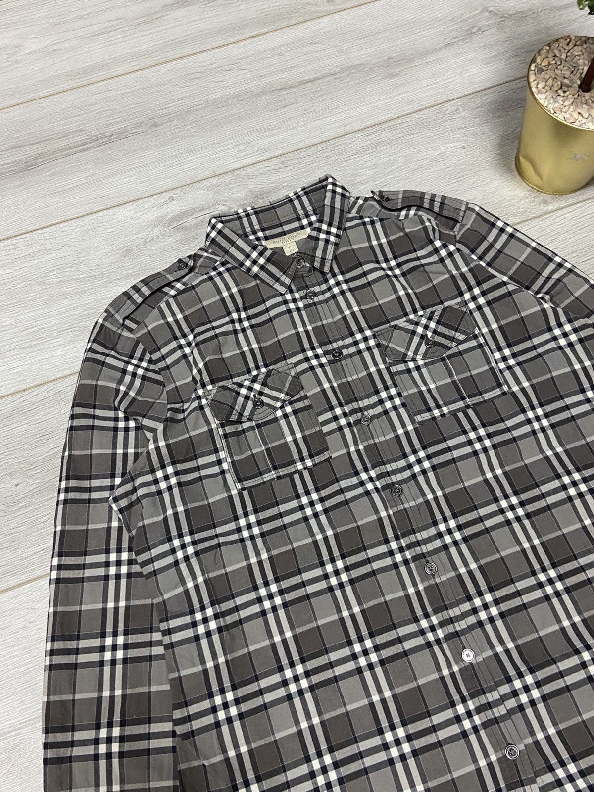 Burberry Burberry Brit vintage shirt full nova check button overprint Size US XL / EU 56 / 4 - 3 Thumbnail