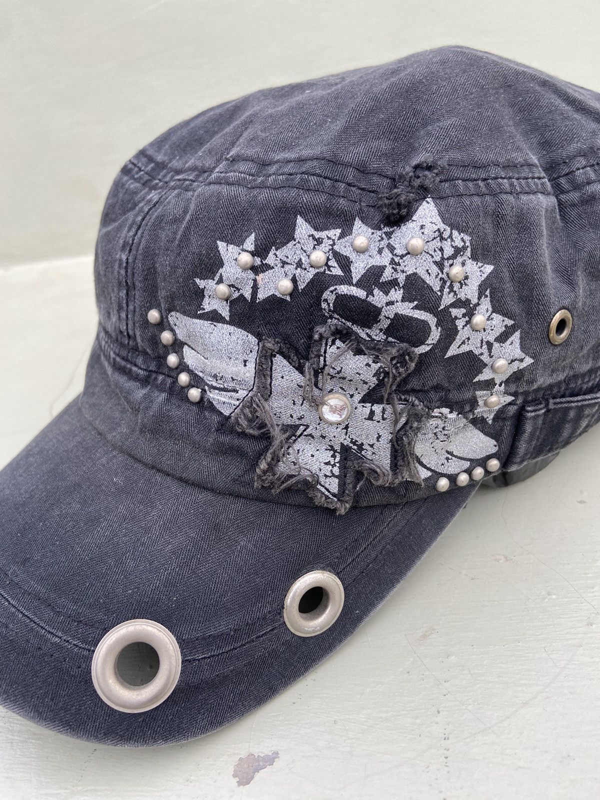 If Six Was Nine 2000s punk studded ifsixwasnine patrol hat Size ONE SIZE - 2 Thumbnail