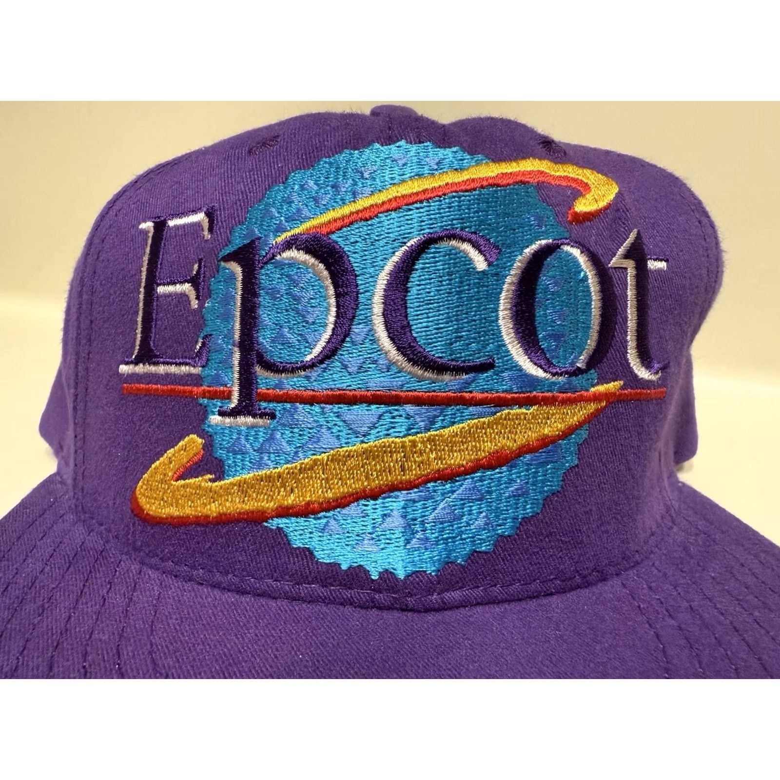 Disney VINTAGE Disney Snapback Hat OSFA Men Purple Twill Adjustable 90s Epcot Goofy Mickey Minnie Logo Hat Size ONE SIZE - 4 Thumbnail