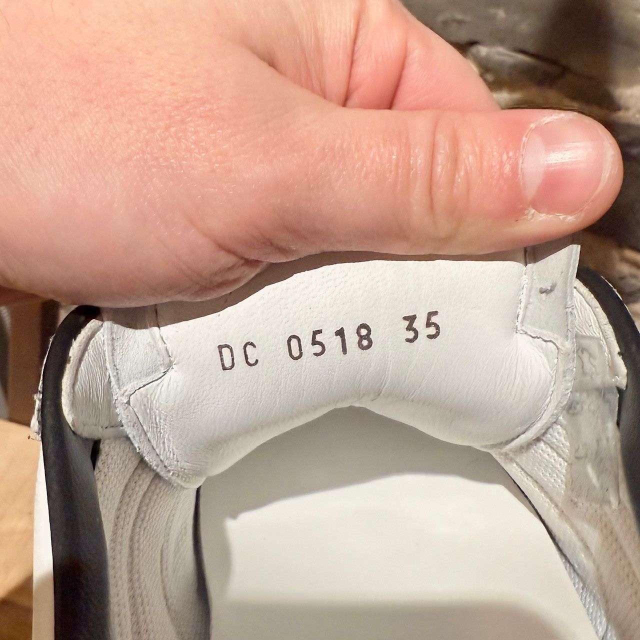 Dior Christian Dior White Leather Diorun Logo Sneakers Size US 5 / IT 35 - 14 Thumbnail