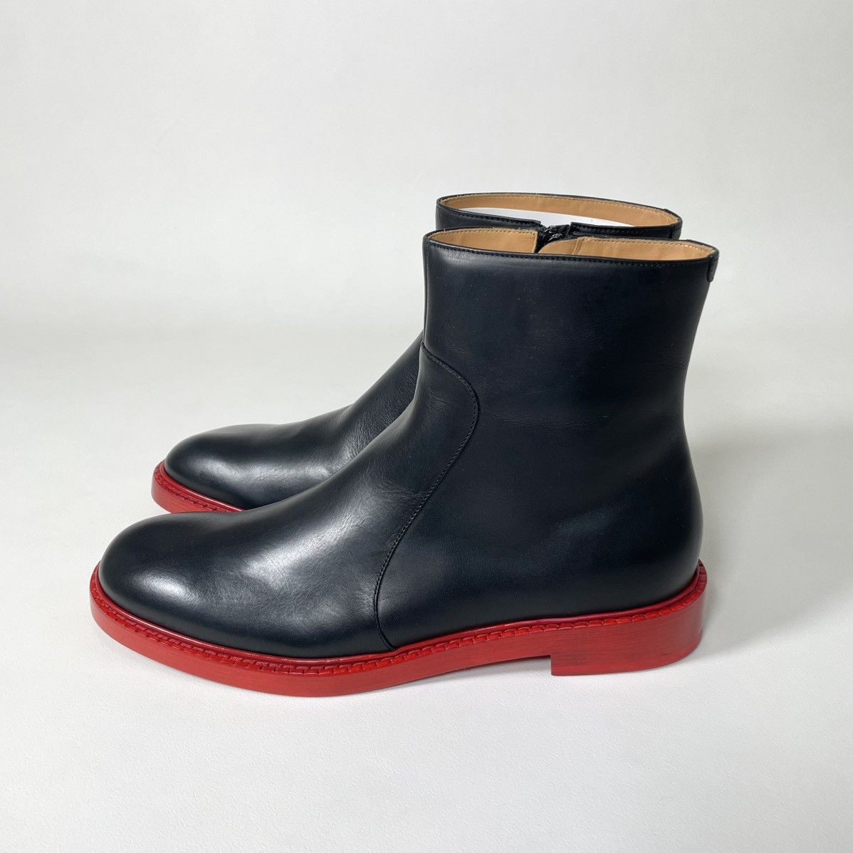 Maison Margiela A/W 16 ‘Painted Red Sole’ Black Boots Size US 13 / EU 46 - 2 Thumbnail