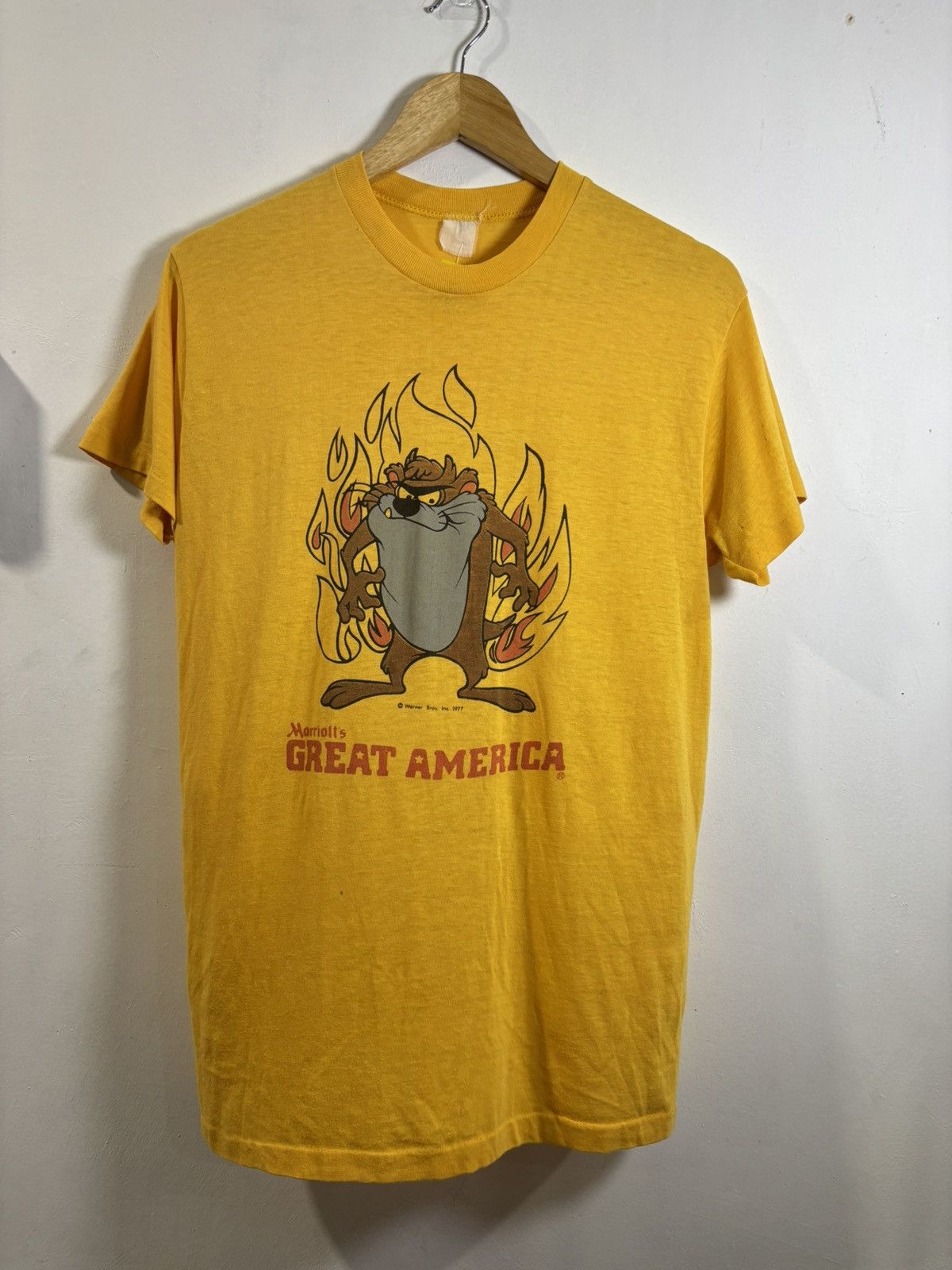 Vintage × Warner Bros Vintage 70’s Tazmania Marriotts Great America Tshirt Size US M / EU 48-50 / 2 - 1 Thumbnail