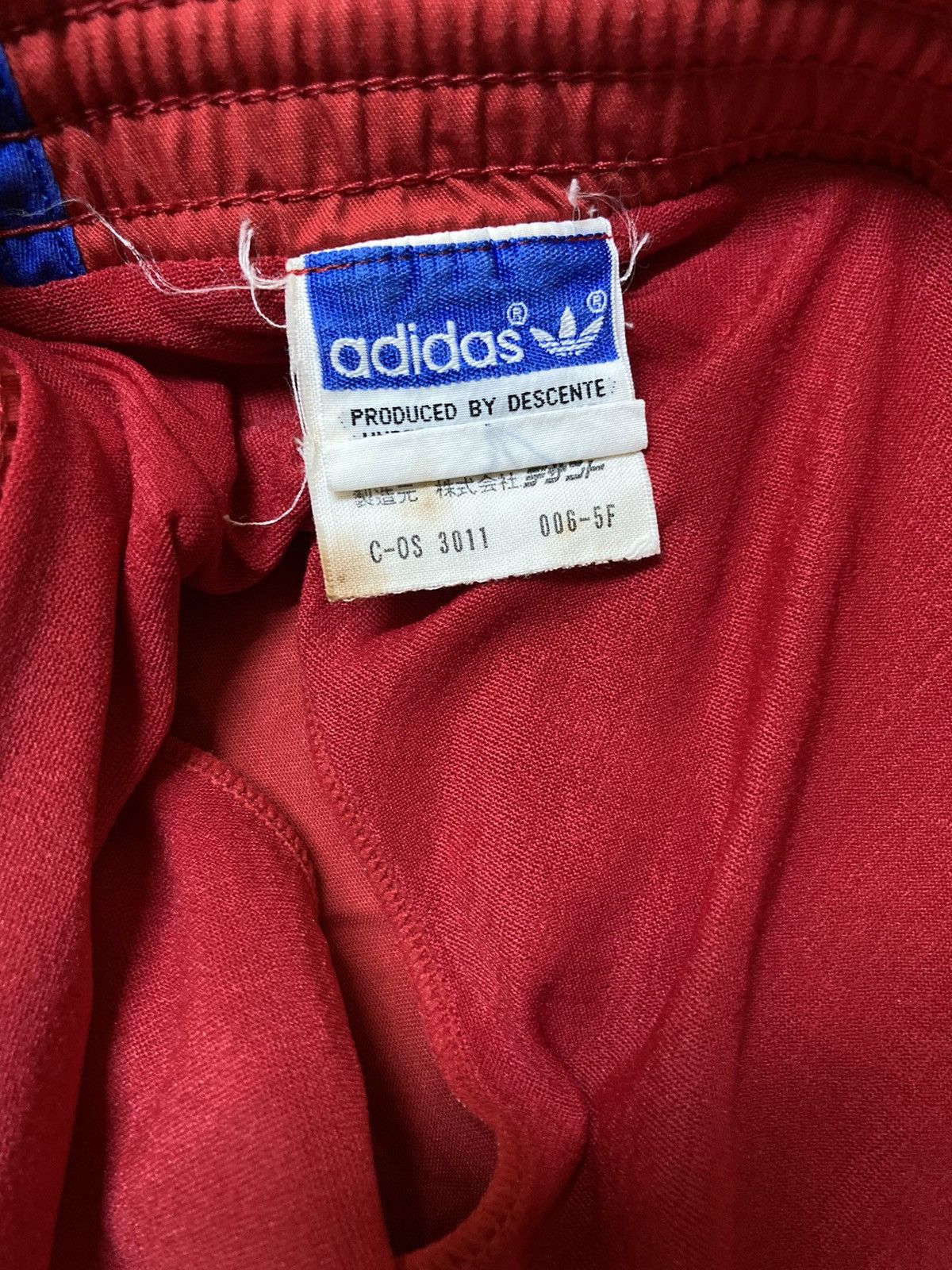 Adidas Vintage 80’s Adidas Trefoil Running Shorts Size US 32 / EU 48 - 6 Thumbnail