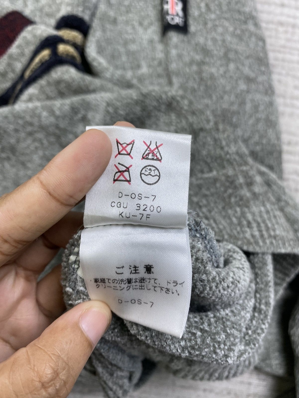 Cerruti 1881 × Japanese Brand × Vintage Vintage Cerruti Sports Embroidery Logo Sweatshirt Size US L / EU 52-54 / 3 - 8 Thumbnail