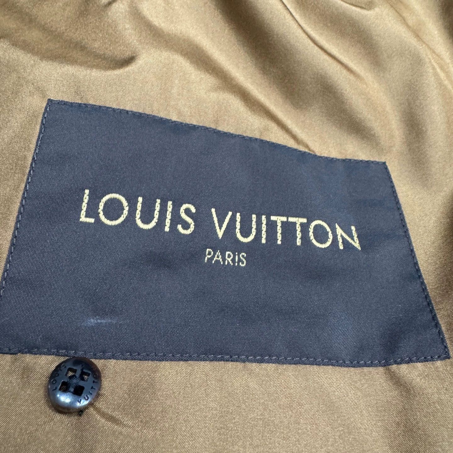 Louis Vuitton louis vuitton lv cashmere silk overcoat mint Size US M / EU 48-50 / 2 - 2 Thumbnail