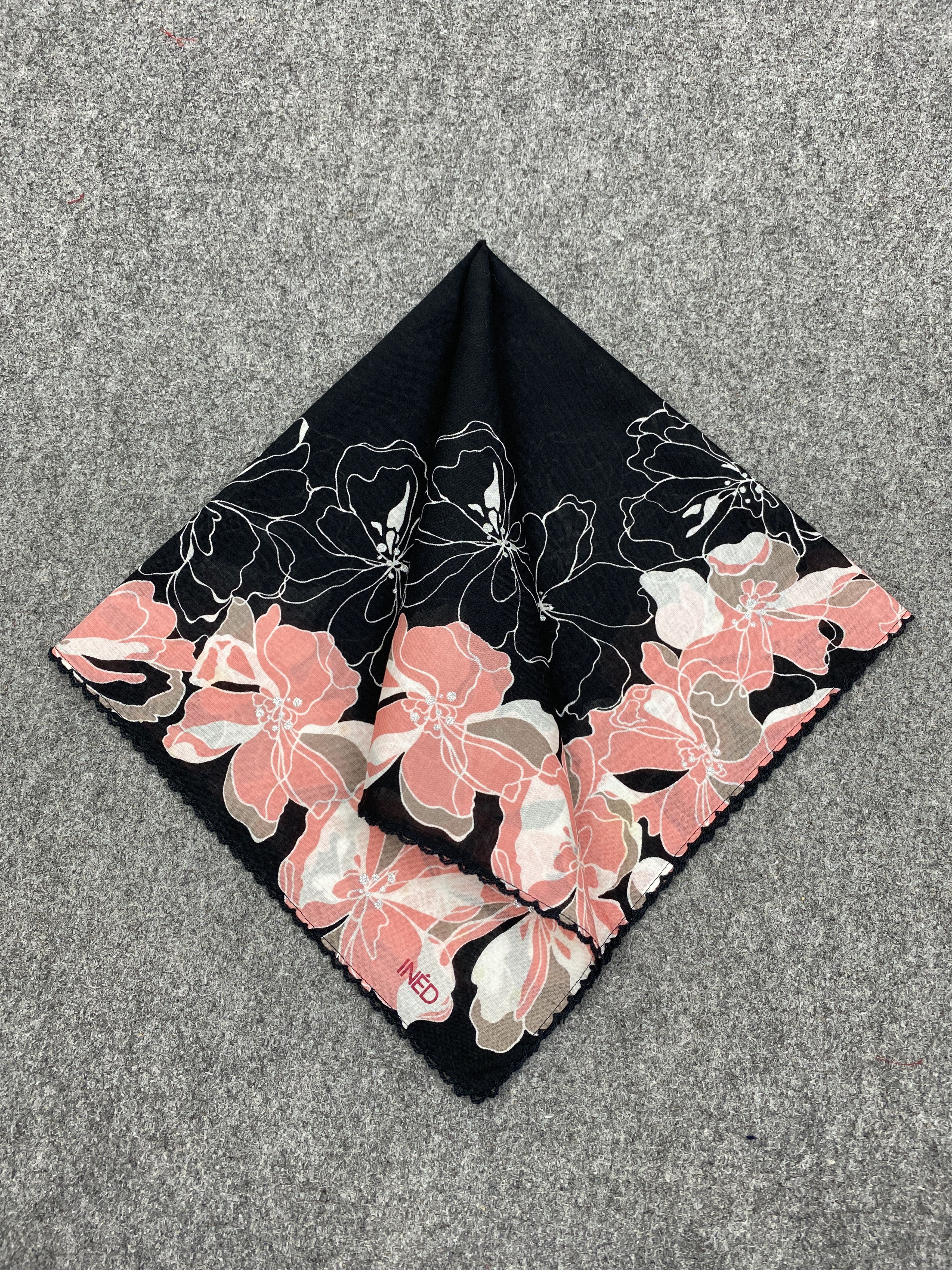 Japanese Brand Vintage Ined Handkerchief / Neckerchief HKC0295 Size ONE SIZE - 3 Thumbnail