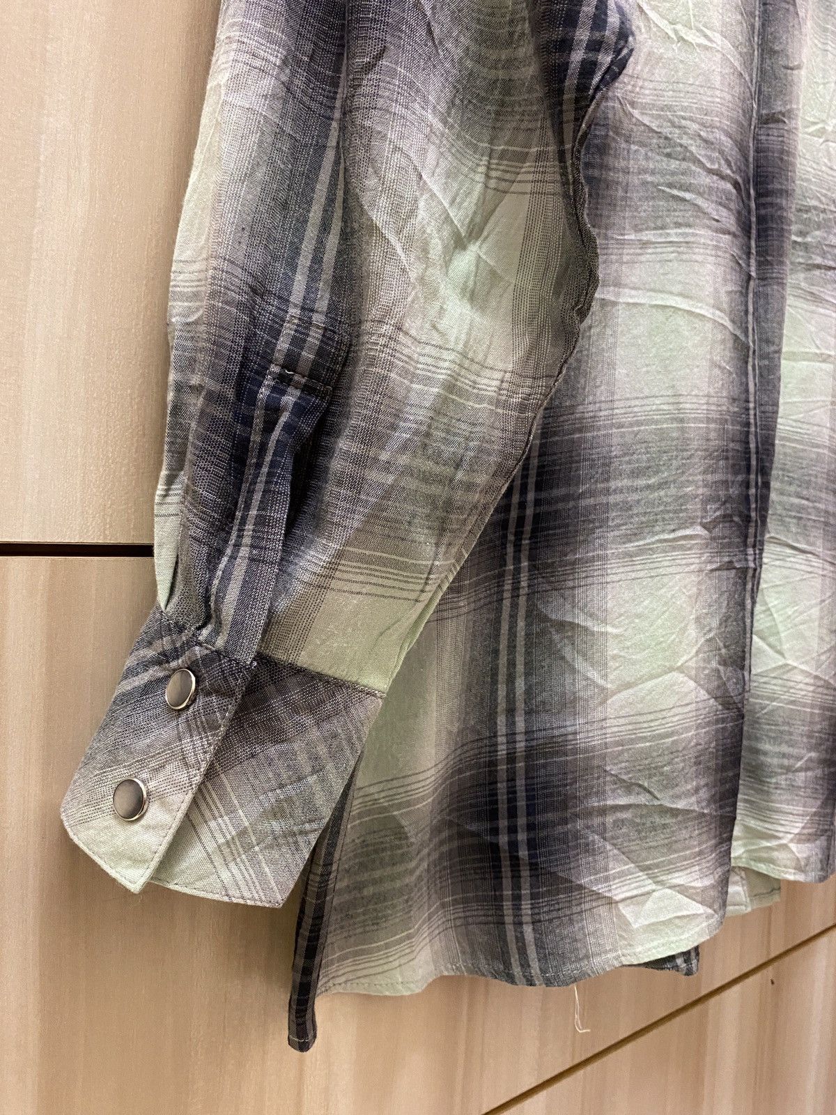 Issey Miyake × Tsumori Chisato Vintage IS Issey Miyake Sport Shadow Plaid Rayon Shirt Size US M / EU 48-50 / 2 - 6 Thumbnail