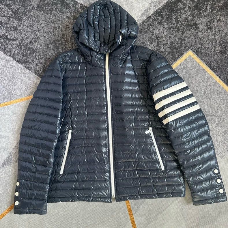 Thom Browne Thom Browne Four-striped hooded down jacket 2503-Nextarrow Size US M / EU 48-50 / 2 - 1 Thumbnail