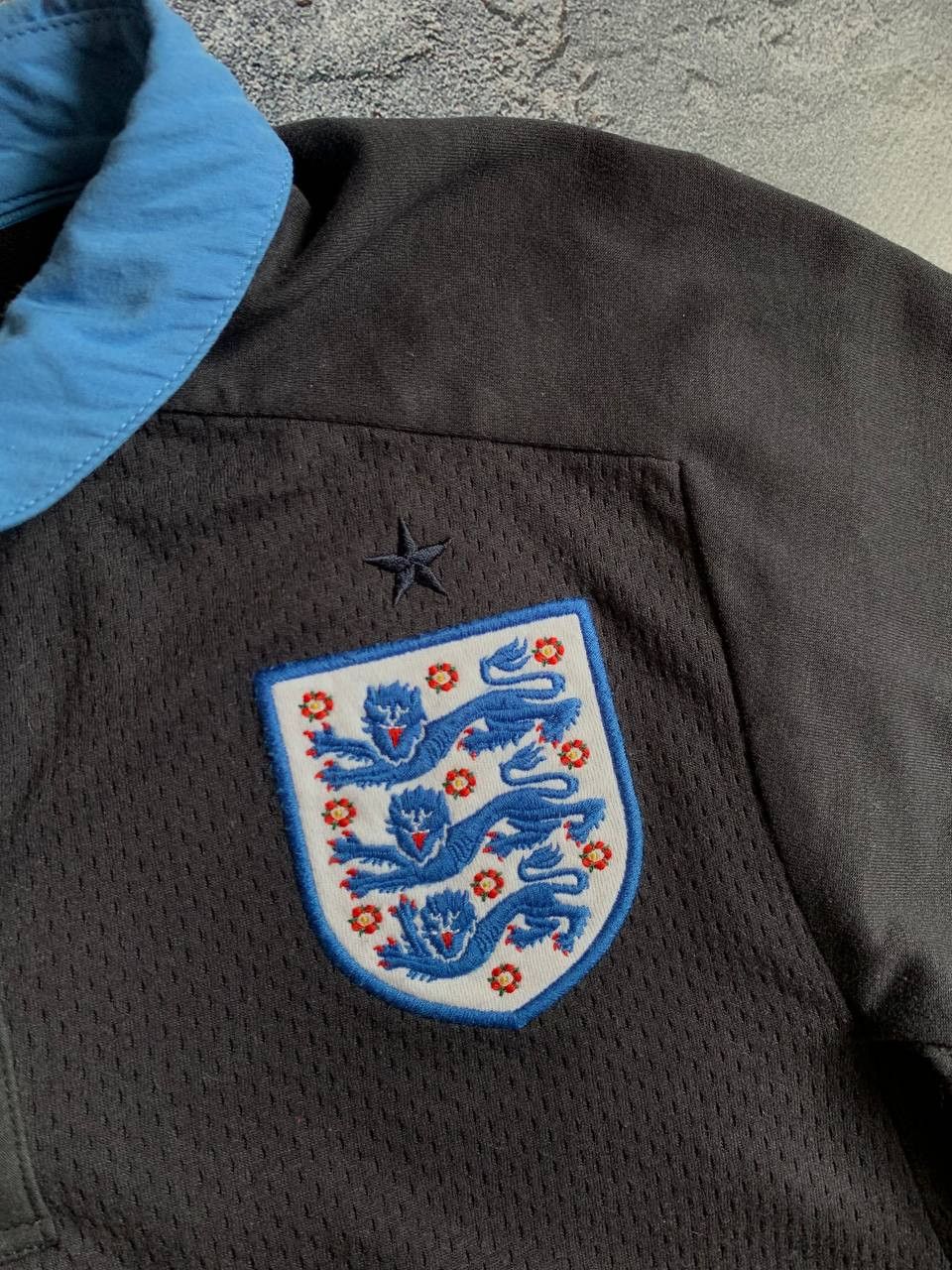 Umbro Umbro England National Team Jersey 2011-2013 Gray/Blue Size US L / EU 52-54 / 3 - 6 Thumbnail