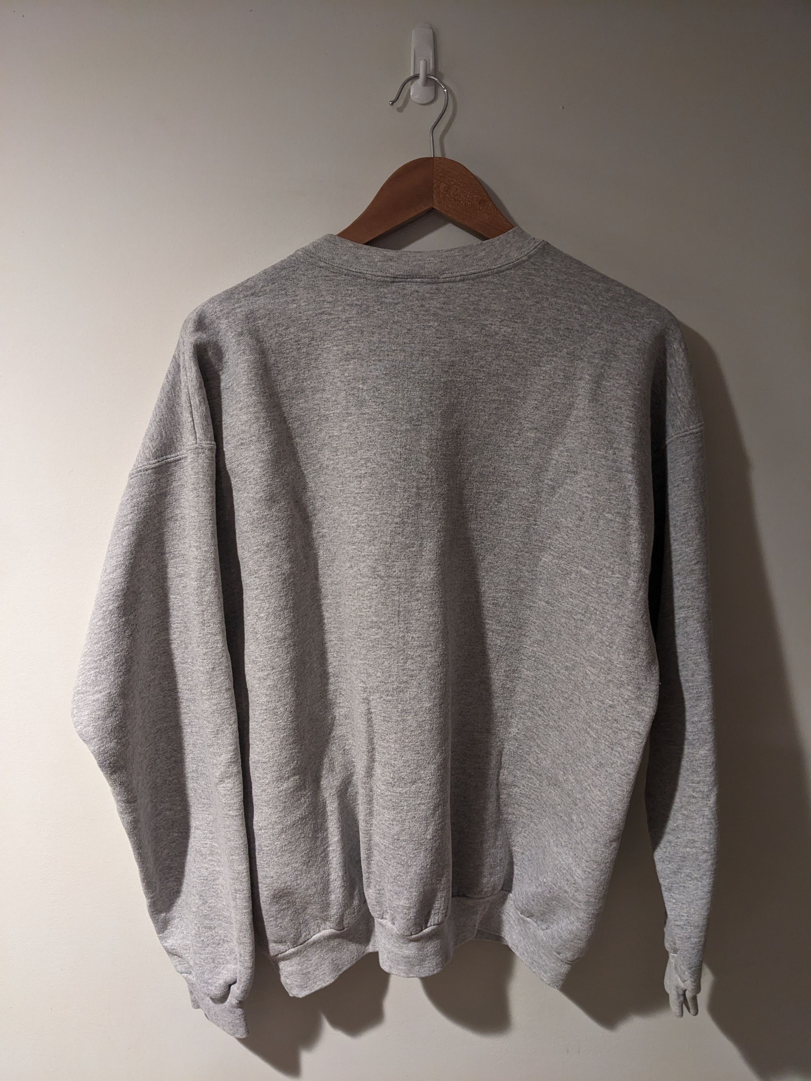 Disney × Vintage Vintage 90s Walt Disney Spell Out Logo Medium Sweatshirt Size US M / EU 48-50 / 2 - 4 Thumbnail
