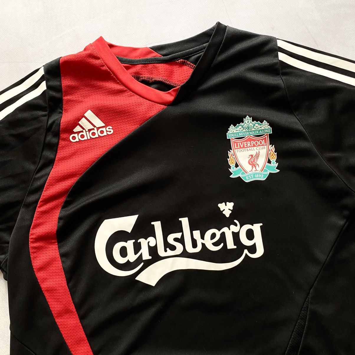 Other Adidas Liverpool 2007 Black Red White Football Tee Jersey Size US S / EU 44-46 / 1 - 2 Thumbnail