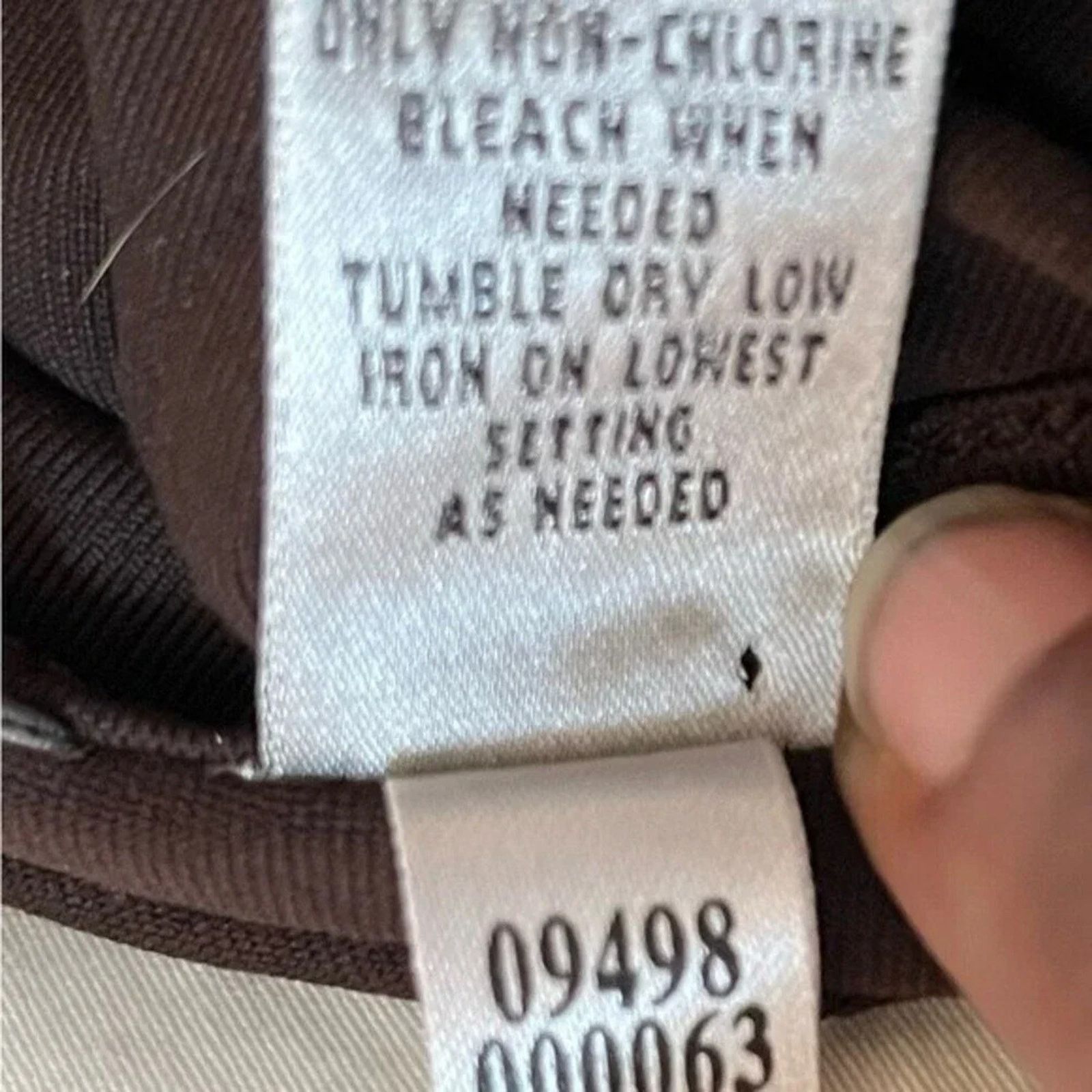 Chicos Chico’s chocolate brown long sleeve top, size 1 (M). Size M / US 6-8 / IT 42-44 - 3 Thumbnail