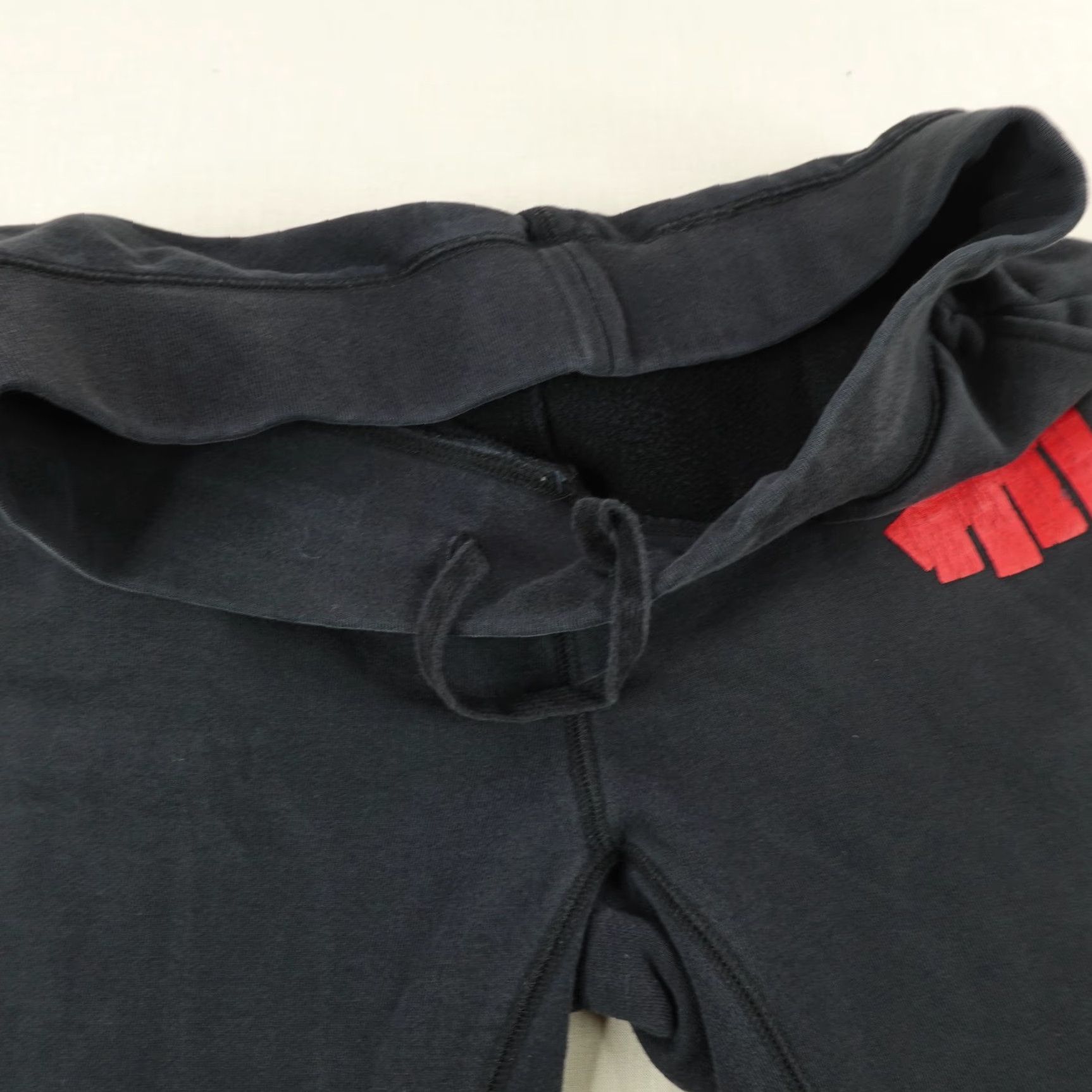 Undefeated VINTAGE Undefeated Pants Mens Medium Black Joggers Tapered Sweatpants M Black Athleisure Sports Mens Size US 31 - 6 Thumbnail