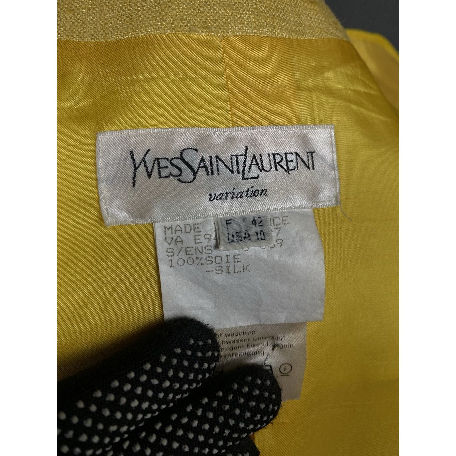 Yves Saint Laurent YSL Variation Women's Yellow Silk Short Sleeve Blazer Jacket Size L / US 10 / IT 46 - 10 Thumbnail