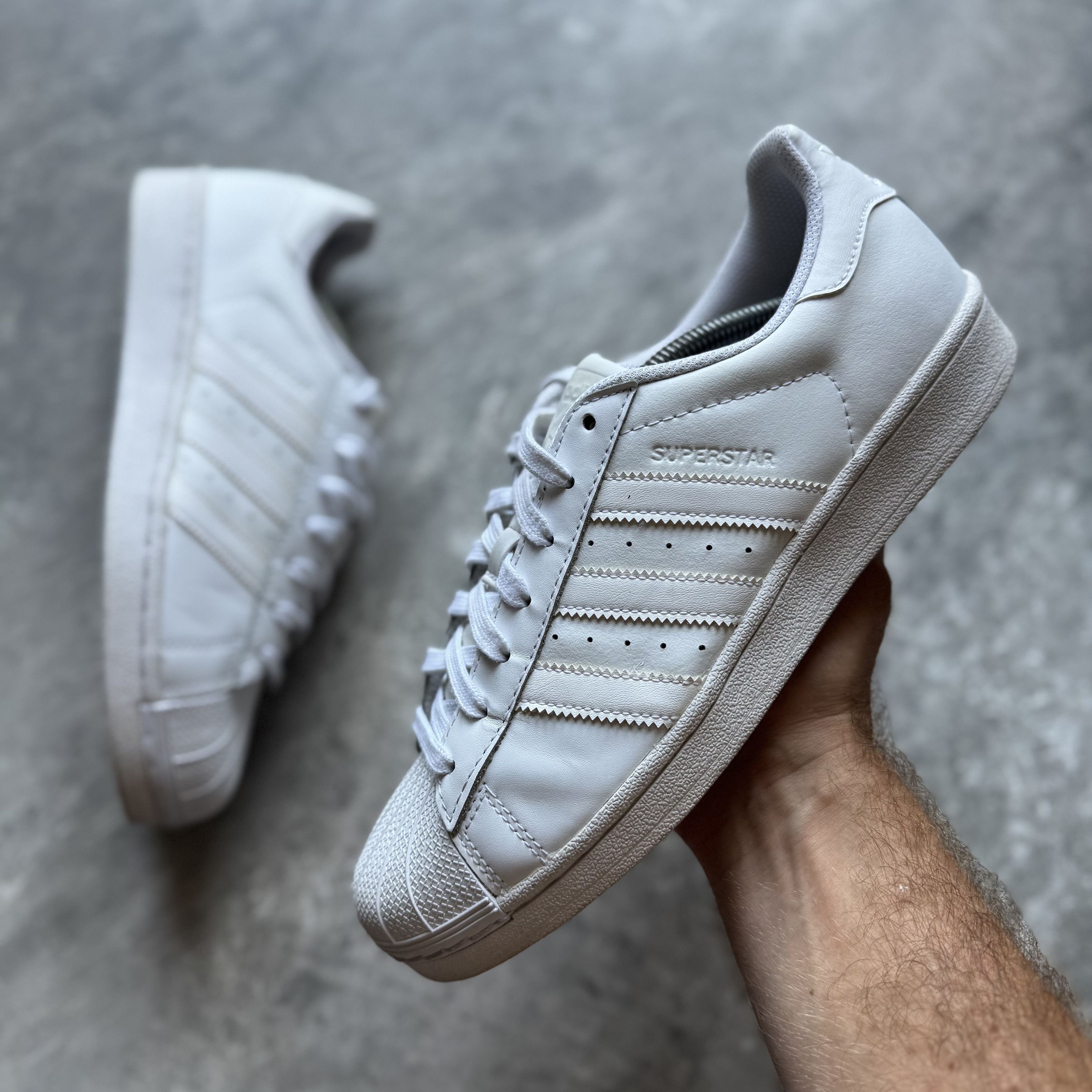 Adidas Adidas Superstar White Leather (Unisex) Size US 8 / EU 41 - 1 Thumbnail