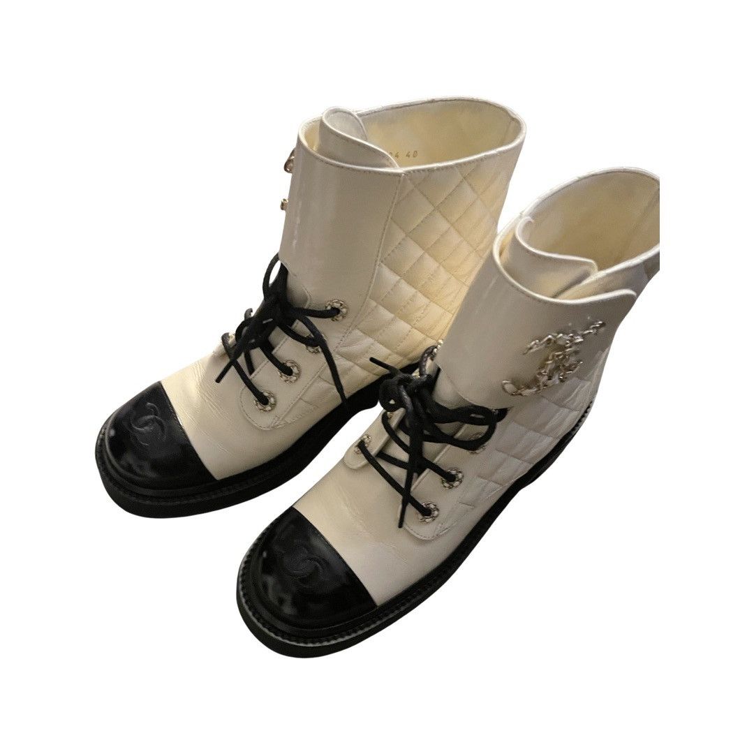 image of Chanel Preloved Brave Boot Sz40 in Ivory Black, Women's (Size 9)