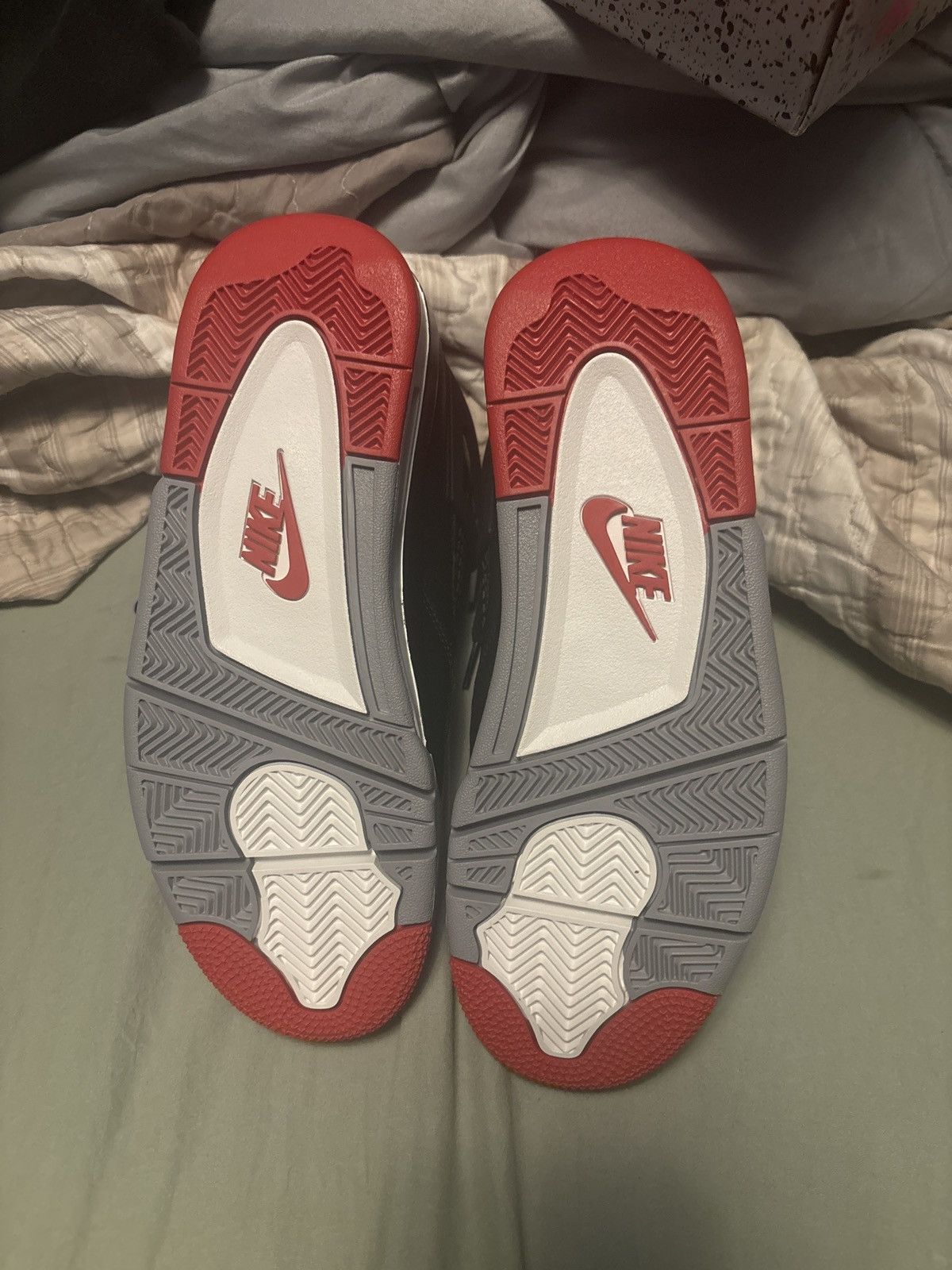 Jordan Brand Air Jordan bred 4 Size US 7 / EU 40 - 4 Thumbnail