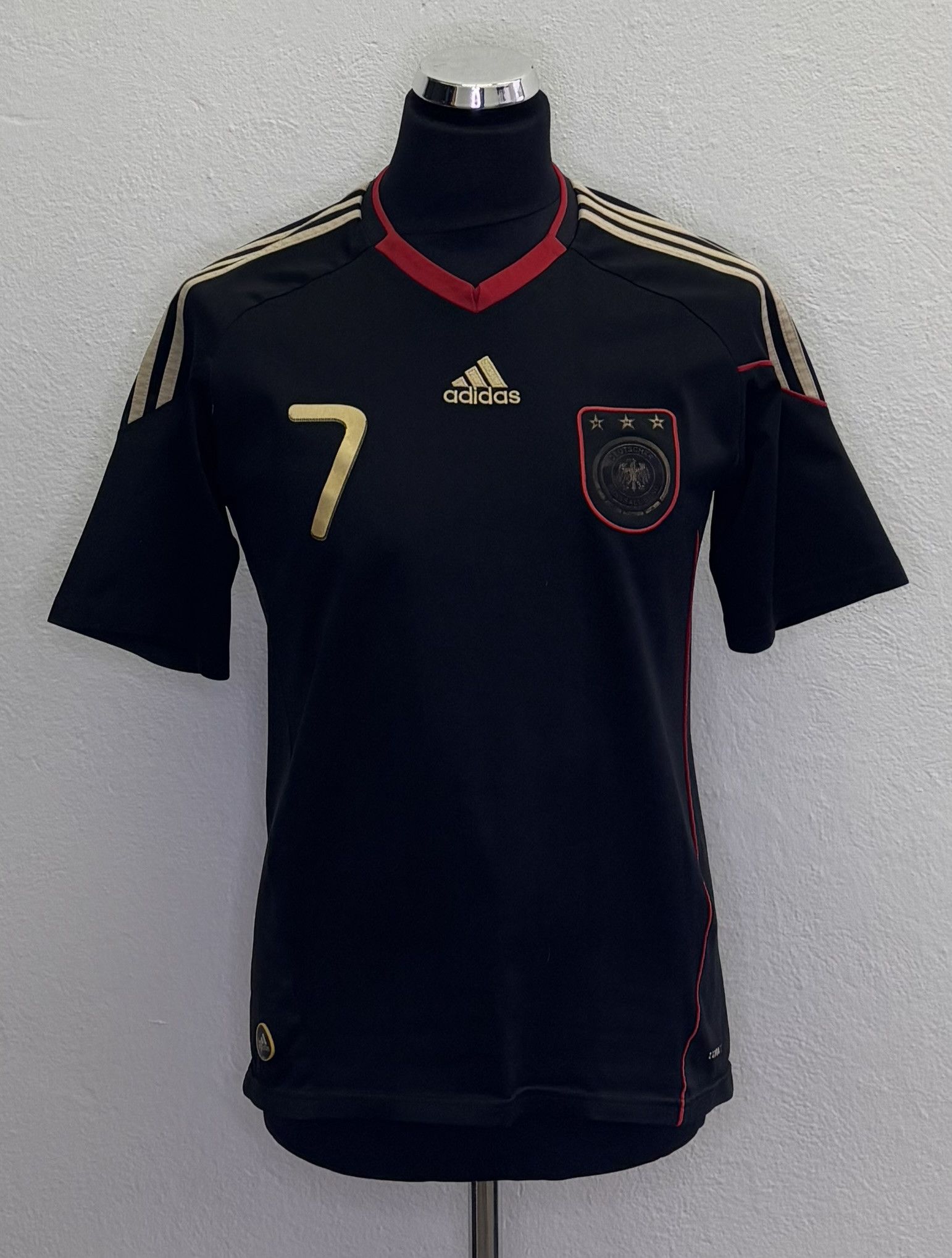 Adidas Germany 2010 Schweinsteiger #7 Adidas Football Jersey Size S Size US S / EU 44-46 / 1 - 1 Thumbnail