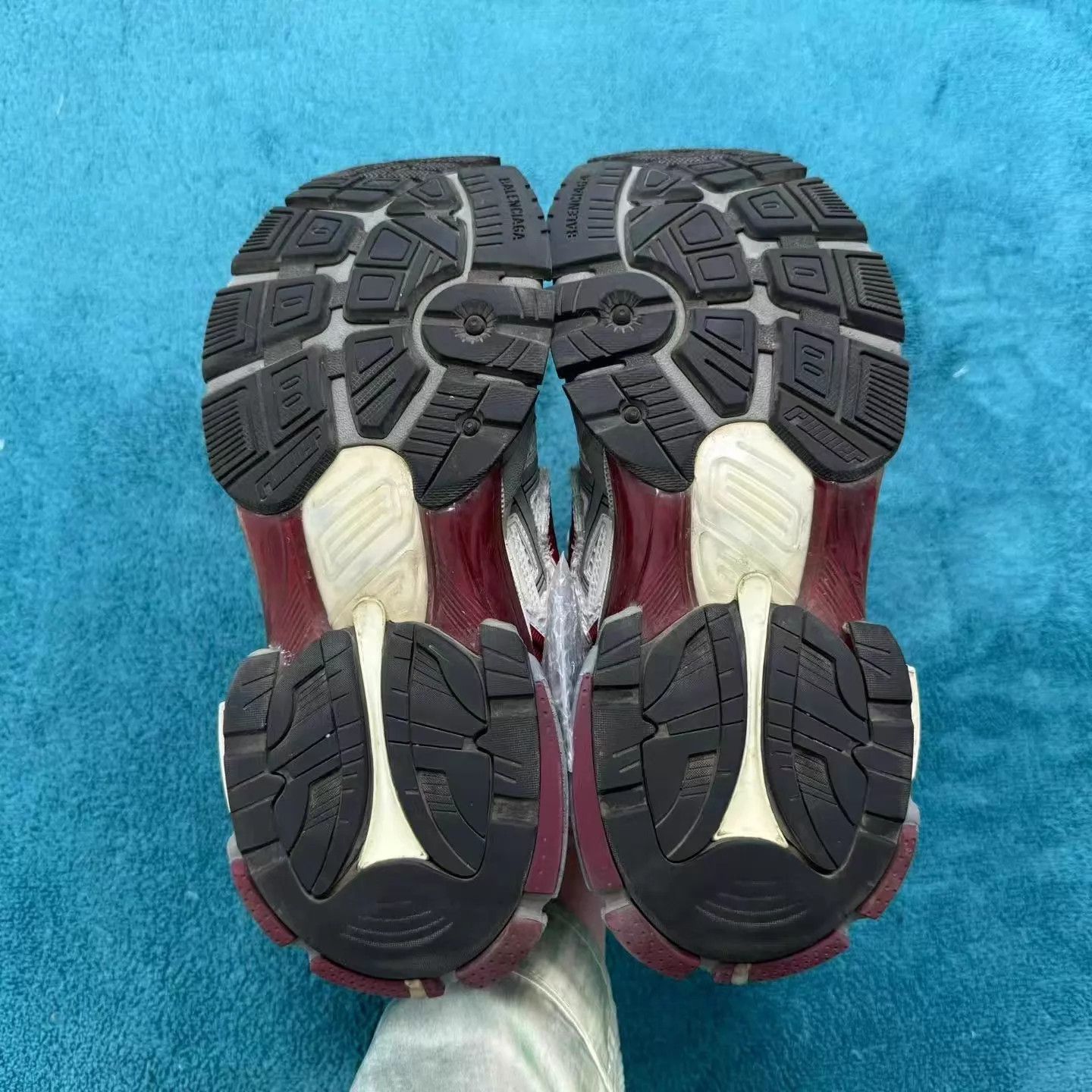 Balenciaga Balenciaga Runner Burgundy 36 Super New Size US 5.5 / IT 35.5 - 5 Thumbnail
