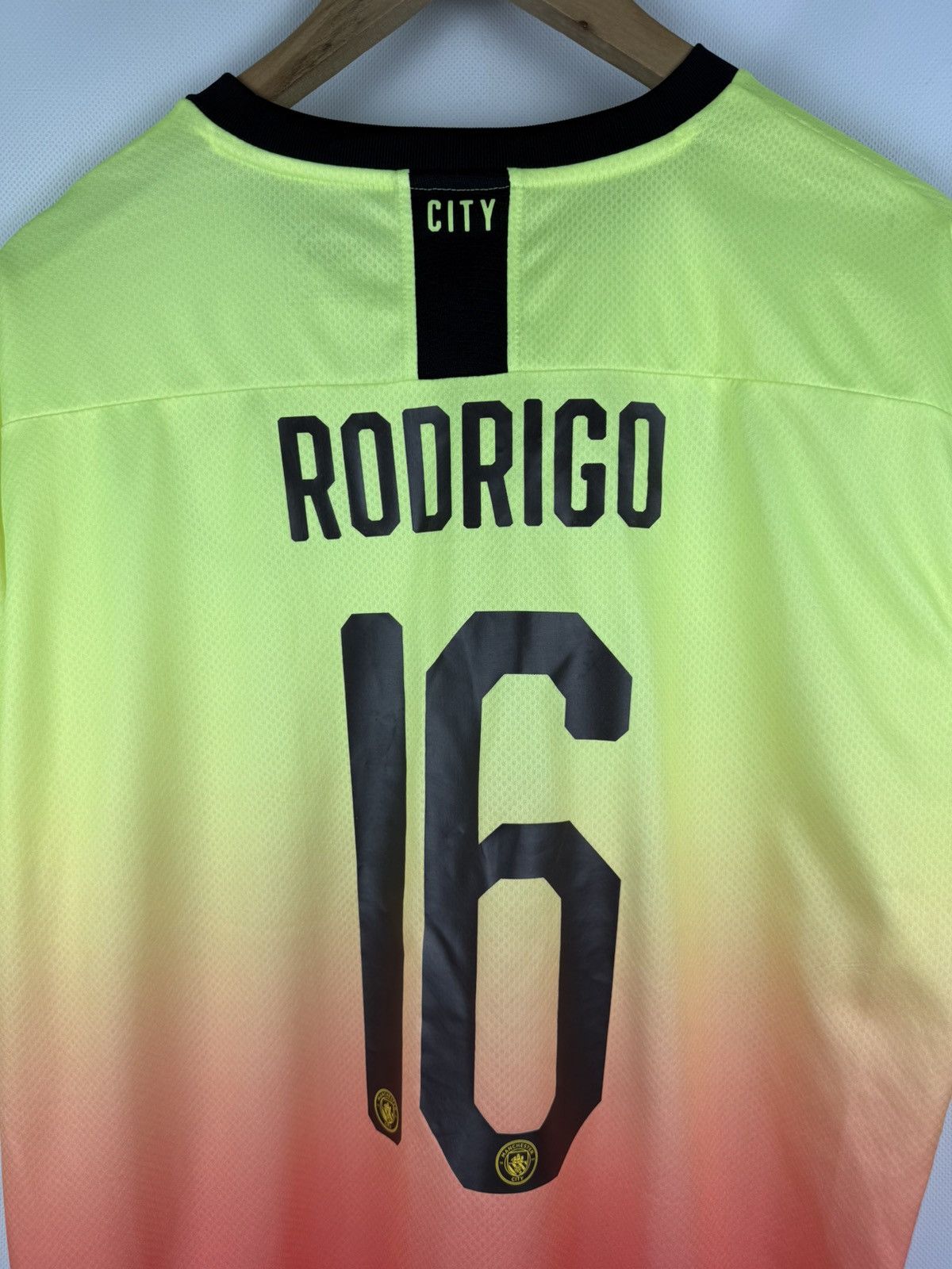 Puma Manchester City 2019-20 Third Kit #16 Rodrigo Jersey Shirt Size US XL / EU 56 / 4 - 23 Thumbnail
