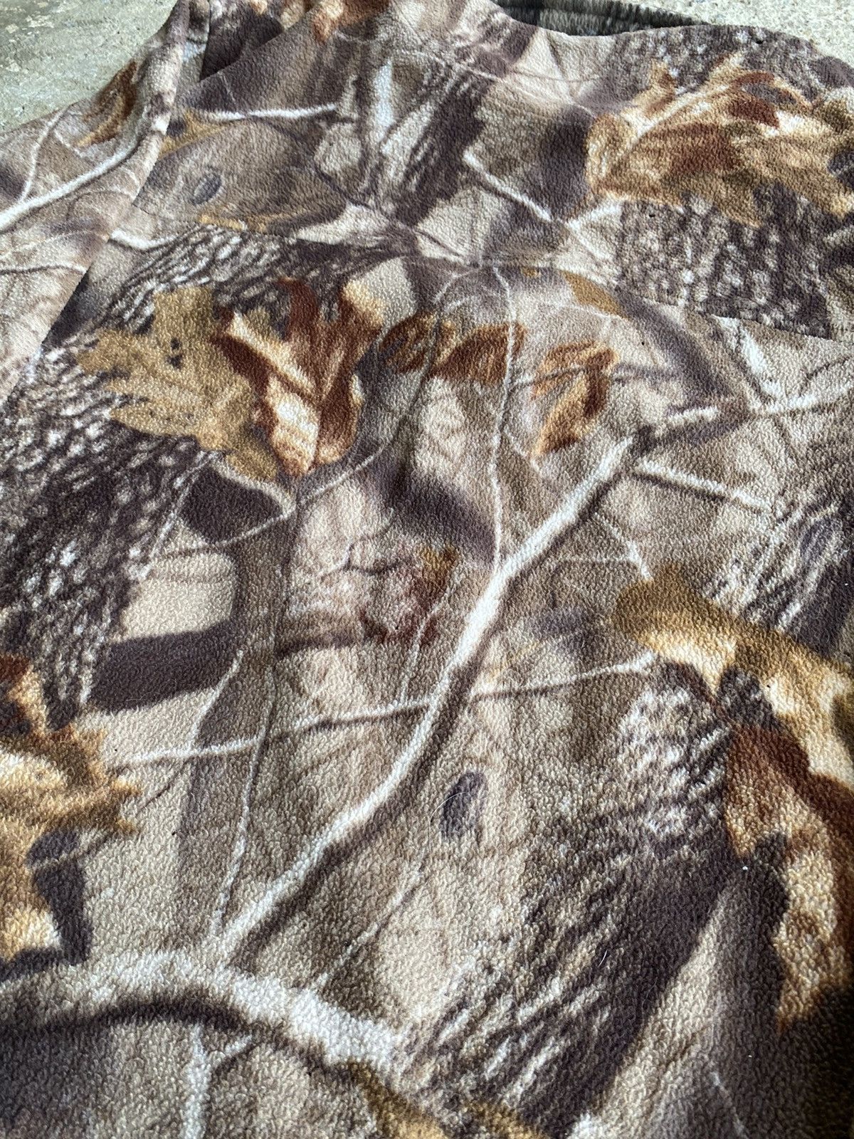 Realtree × Vintage Vintage Y2K Winchester Fleece Camo Distressed Jacket Size US L / EU 52-54 / 3 - 11 Thumbnail