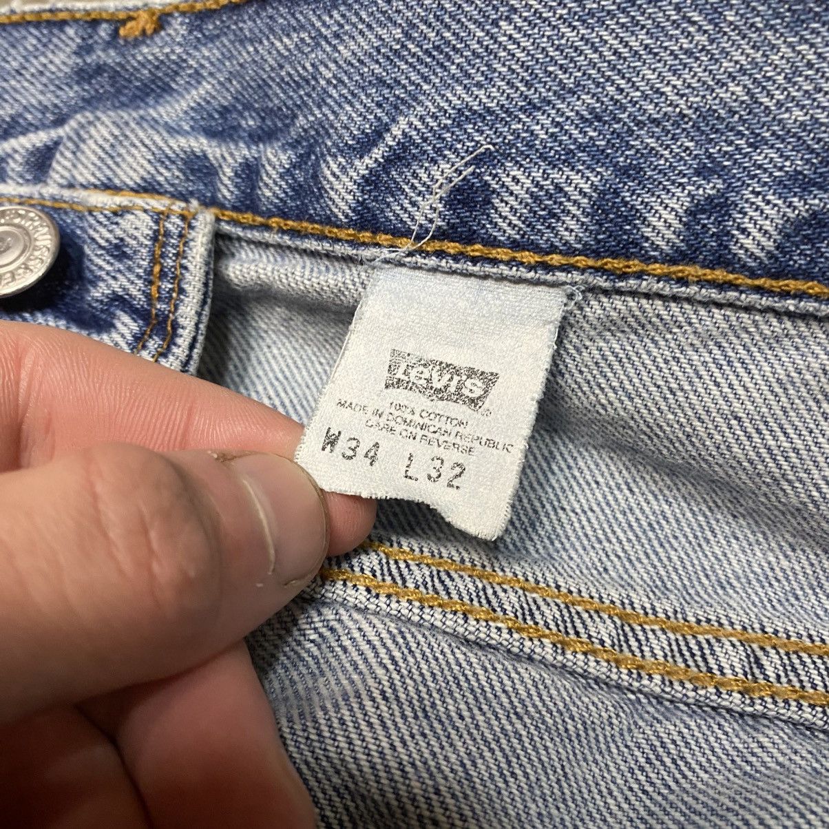 Levi's × Vintage Vintage Levi’s 560 Baggy Fit Blue Denim Jeans USA 90s Size US 33 - 3 Thumbnail