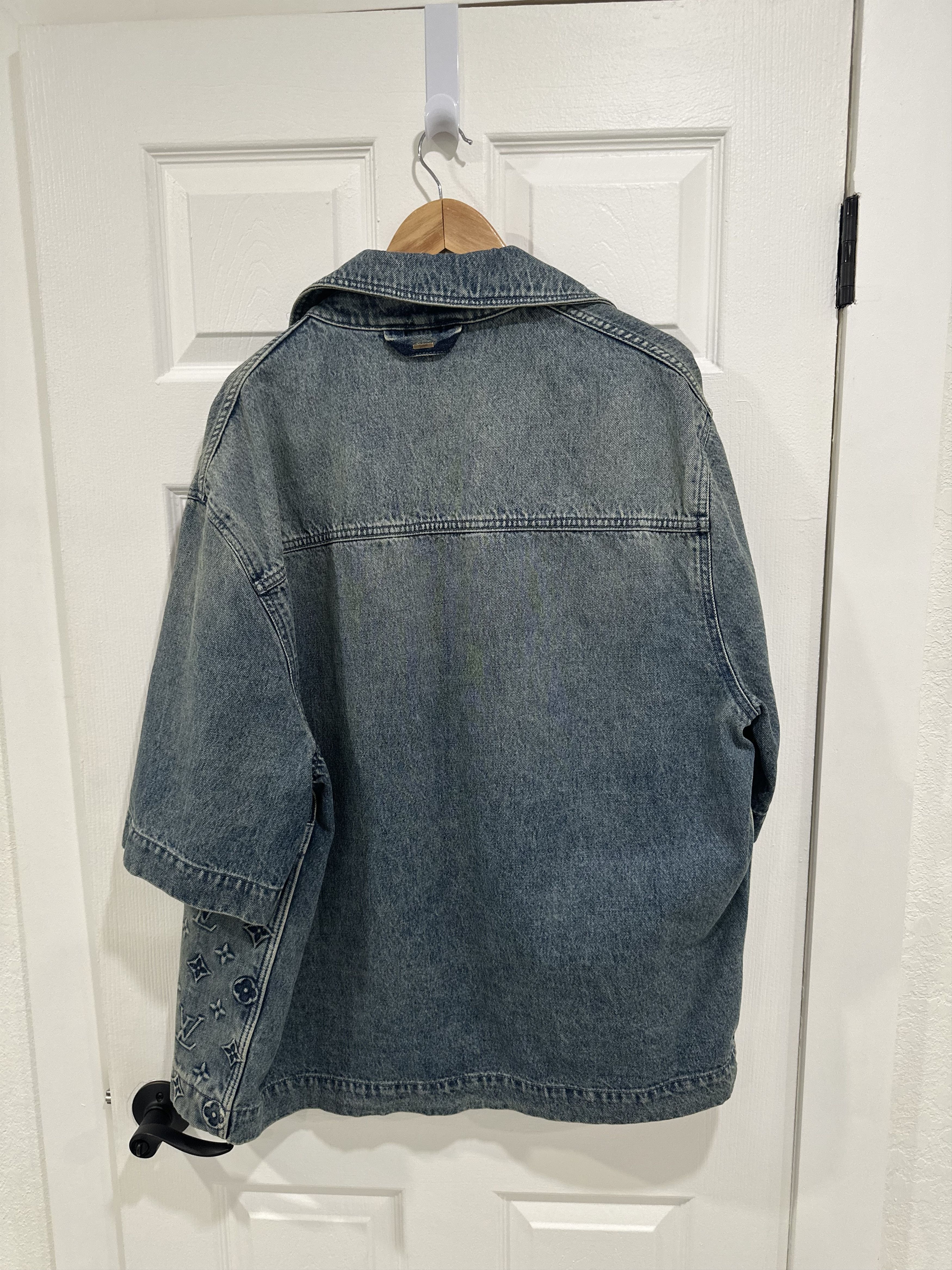 Louis Vuitton Louis Vuitton Short Sleeved Denim Workwear Shirt Size US XL / EU 56 / 4 - 3 Thumbnail
