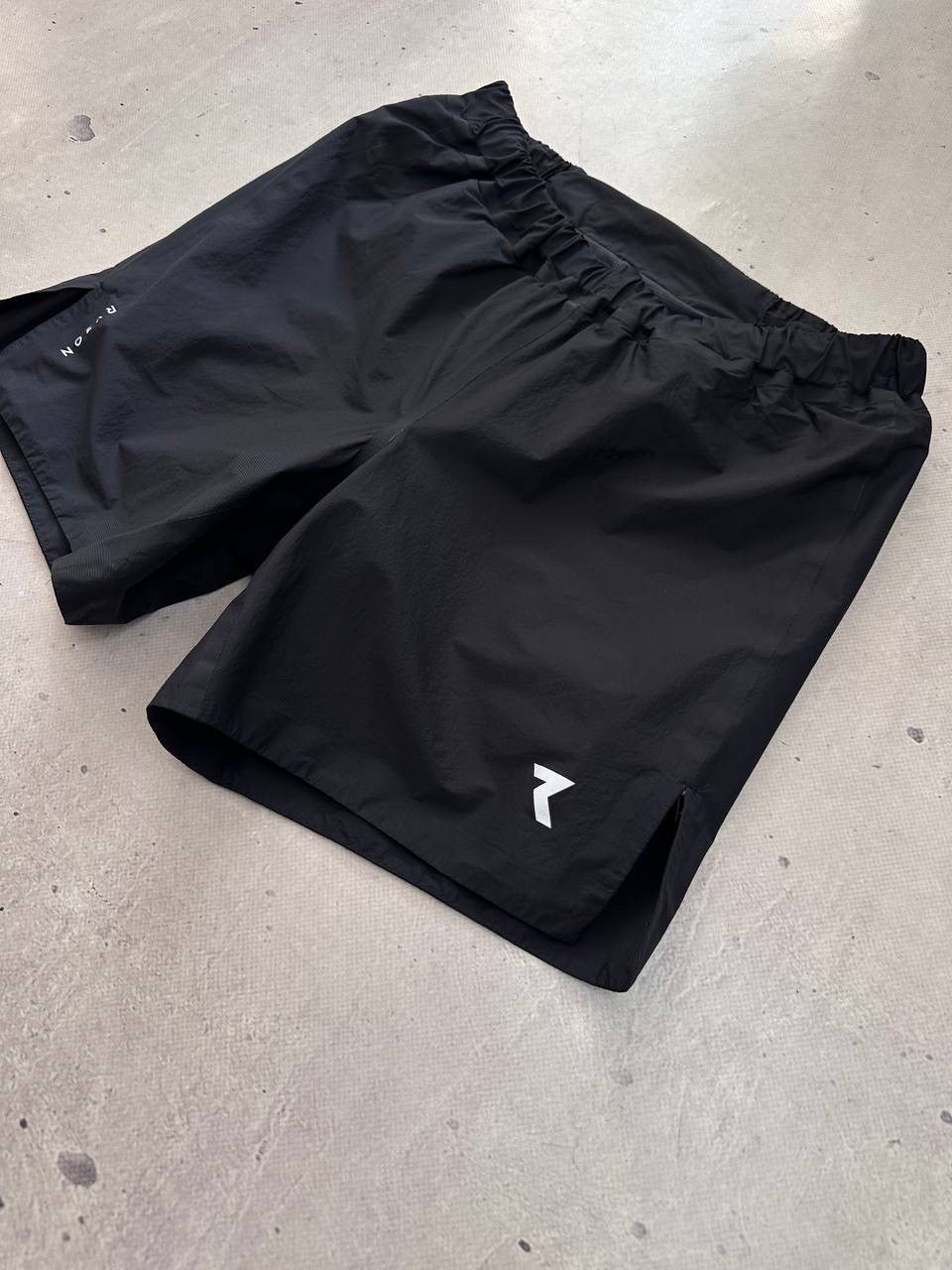 On Ryzon Alliance Series Running Shorts XS Black Athletic Rapha Size US 29 - 3 Thumbnail