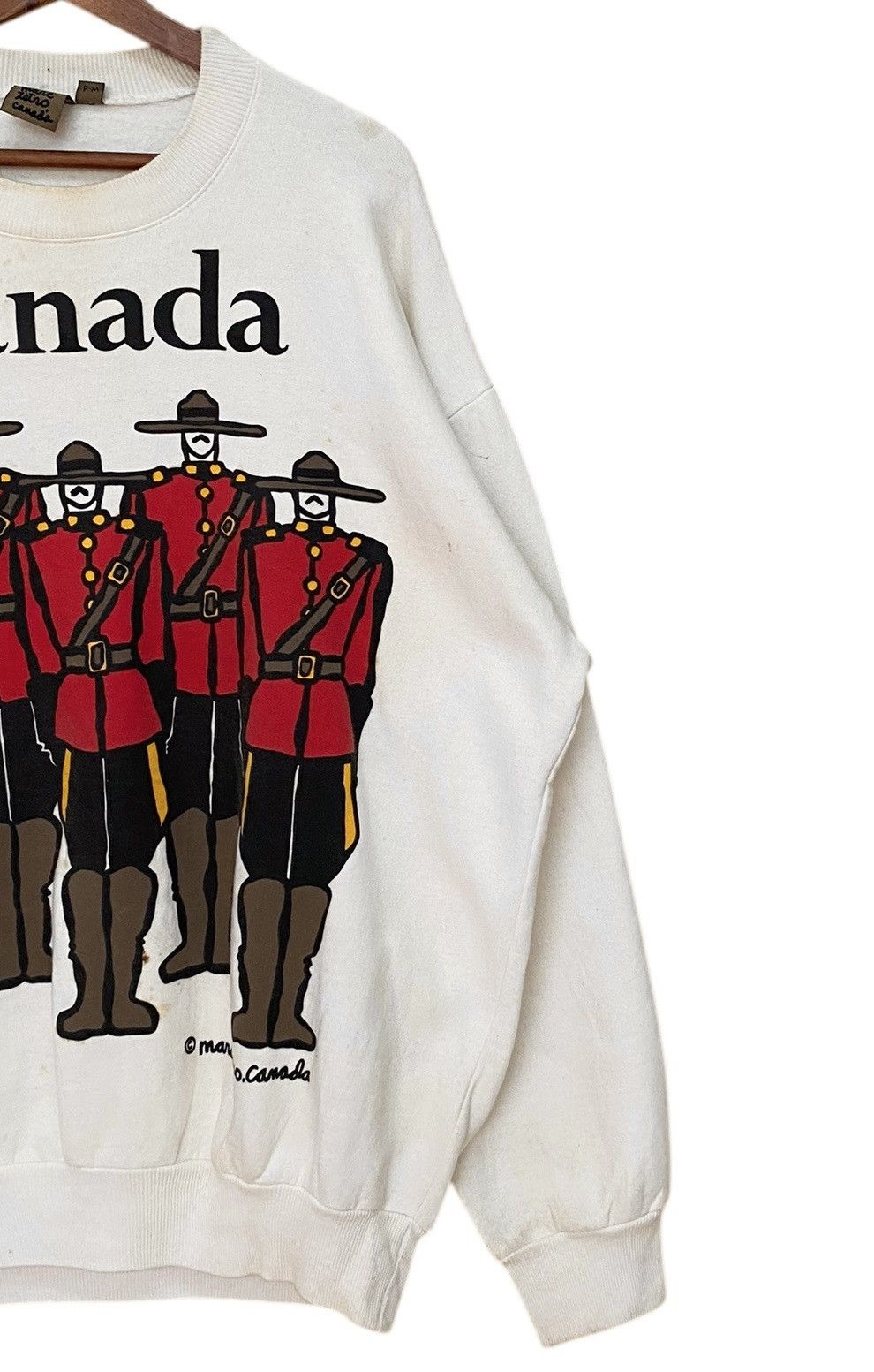 Vintage Vintage Canada Sweatshirt 1990s Size US M / EU 48-50 / 2 - 4 Thumbnail