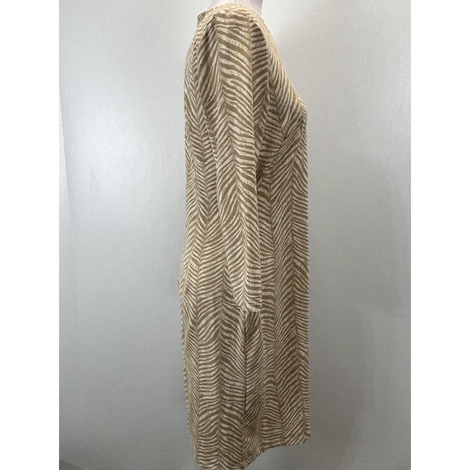 J.McLaughlin J. McLaughlin Sophia Catalina Cloth Dress Zebra Animal Print 3/4 Sleeve Sz M Knee Length Multicolor Sheath Womens Size M / US 6-8 / IT 42-44 - 4 Thumbnail
