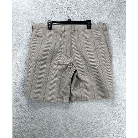 Vintage Columbia Shorts Mens 40X10 Khakis Chino Flat Front Pockets Plaid Beige Omni-Shade Tan Casual Preppy Size US 40 / EU 56 - 2 Thumbnail