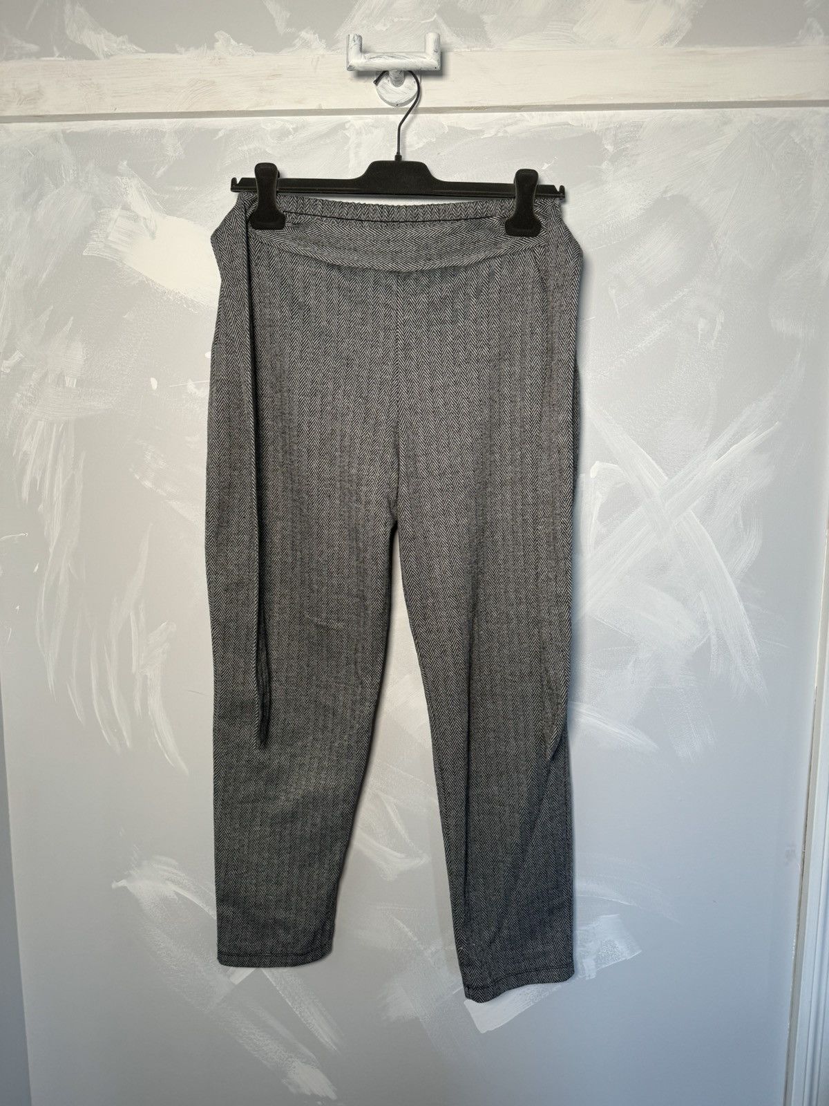 Vintage Haute Monde Light Grey Women's Trousers With Bondage Straps Size 31" - 1 Thumbnail