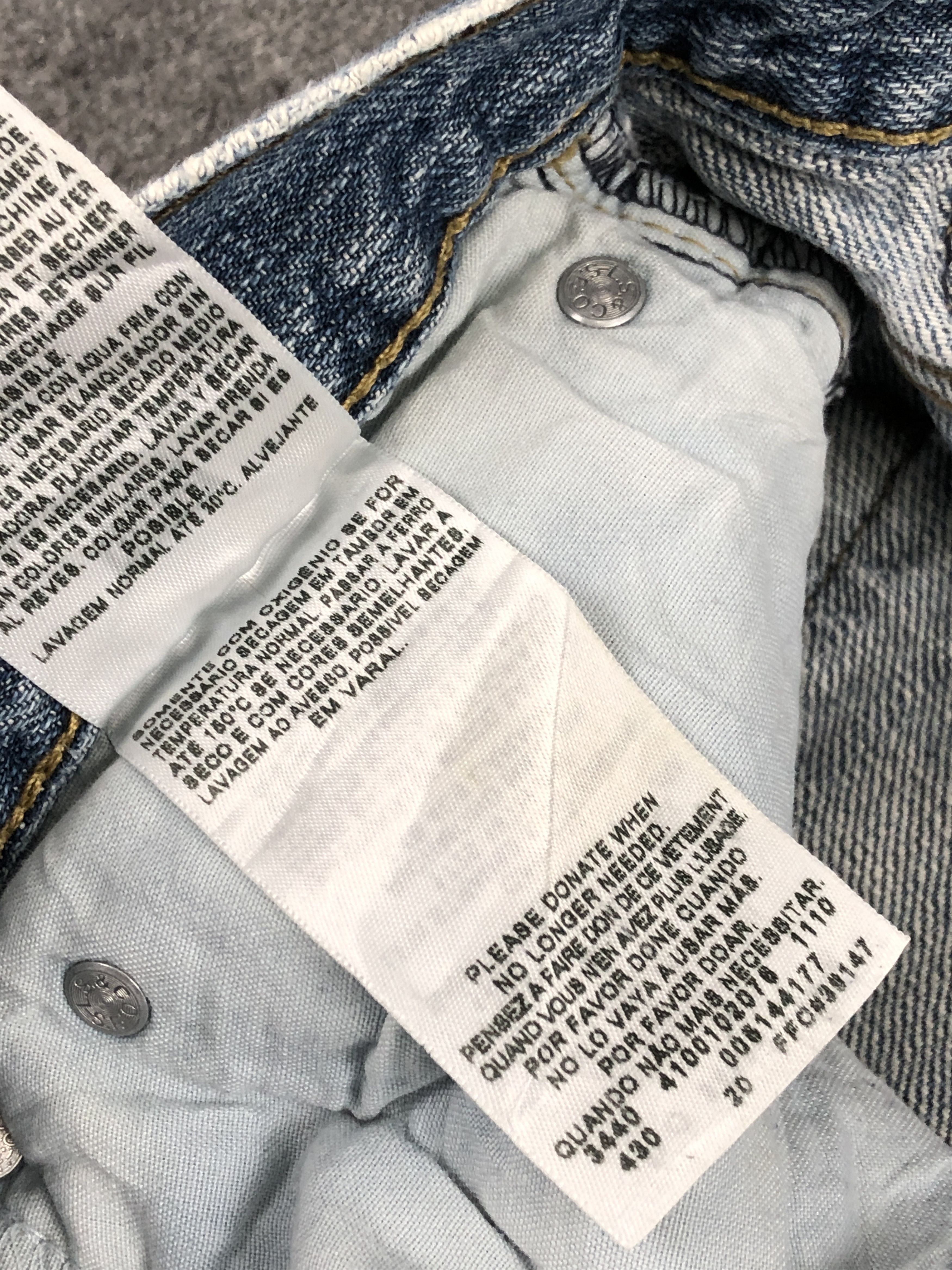 Levi's vIntage Levis 514 Lightwash Blue Jeans DP2429 Size US 33 - 10 Thumbnail
