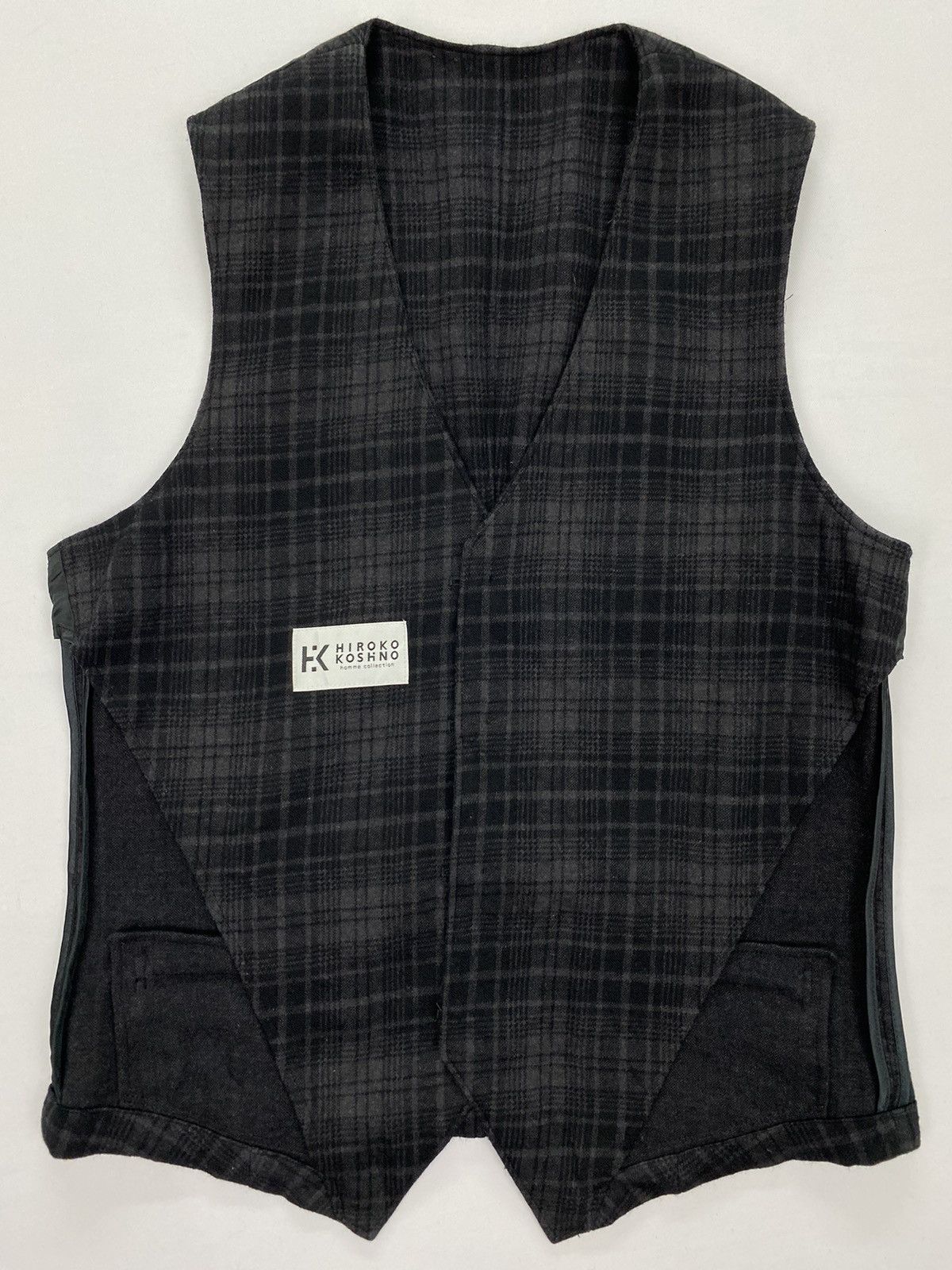 Hiroko Koshino Homme Hiroko Koshino Homme Collection Plaid Vest Size US S / EU 44-46 / 1 - 3 Thumbnail