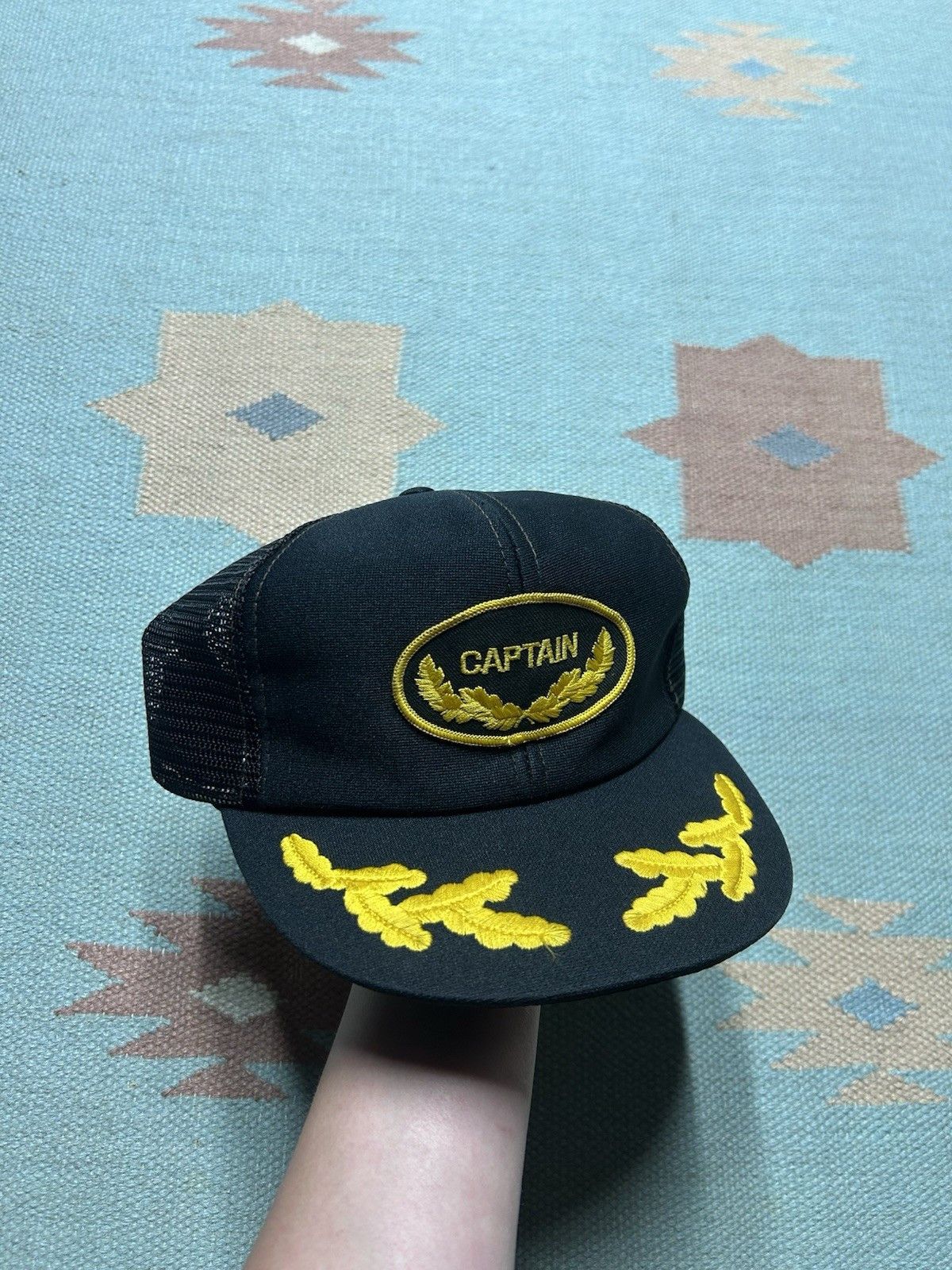 Vintage Vintage trucker hat mesh captain patch gold leaf USN navy Size ONE SIZE - 1 Thumbnail