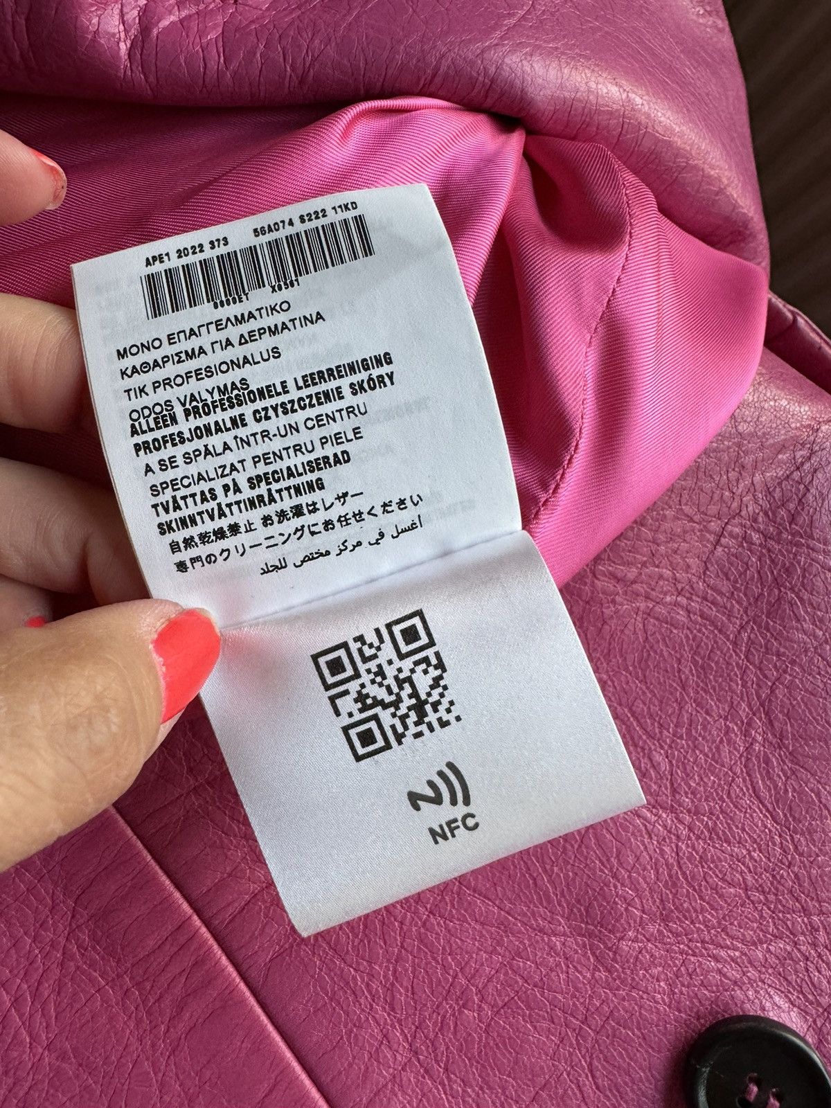 Prada New Prada pink leather trench coat, size S int Size S / US 4 / IT 40 - 16 Thumbnail