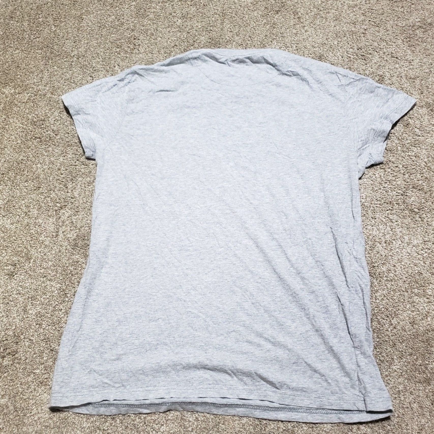 Vintage Aéropostale Gray Floral Shirt Short Sleeve Women L Adult Large Gray Shirt Womens Large Printed Floral Shirt? Size S / US 4 / IT 40 - 7 Thumbnail