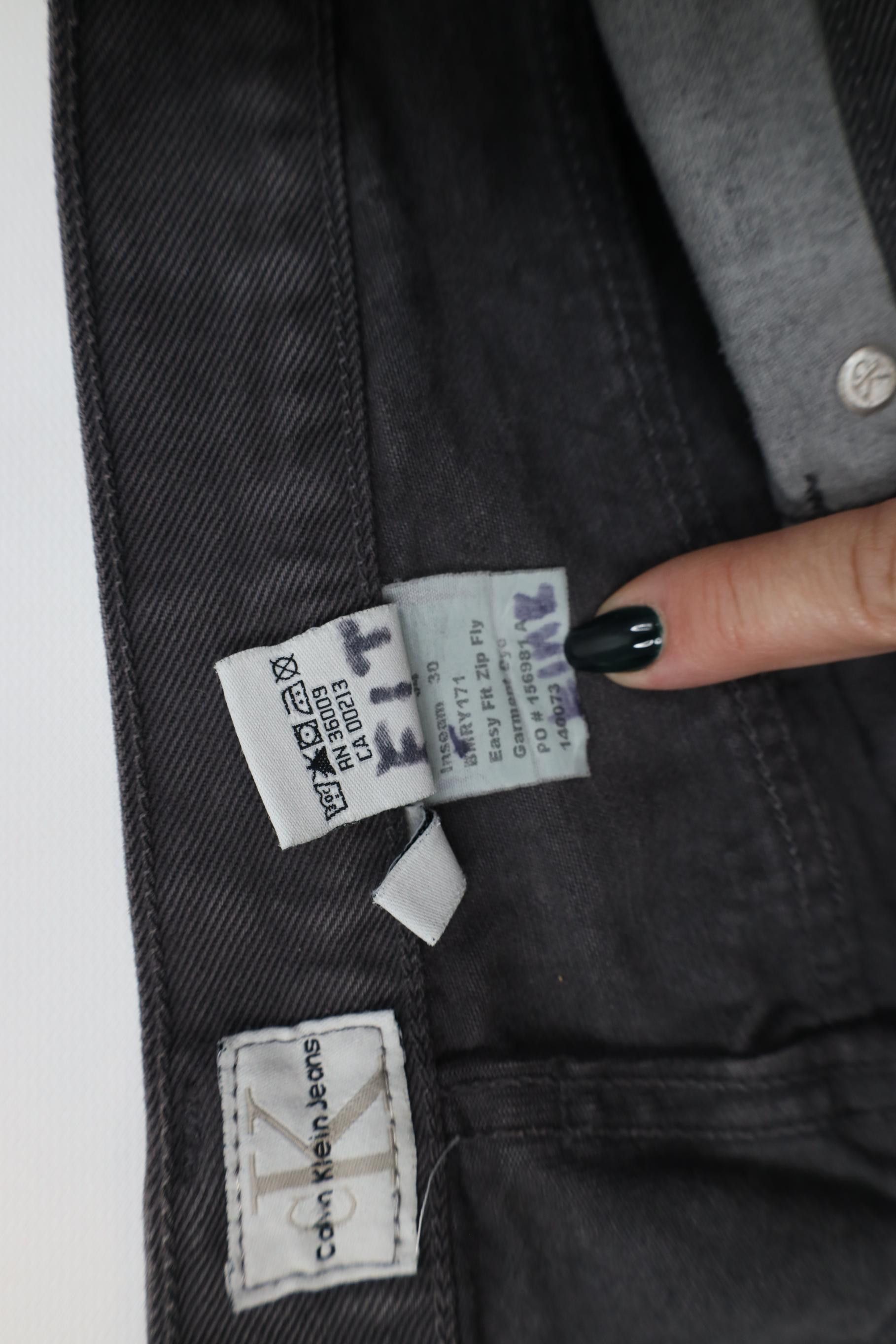 Calvin Klein Vintage 90s Y2K Calvin Klein Tapered Leg Denim Jeans Gray Size US 34 / EU 50 - 8 Thumbnail