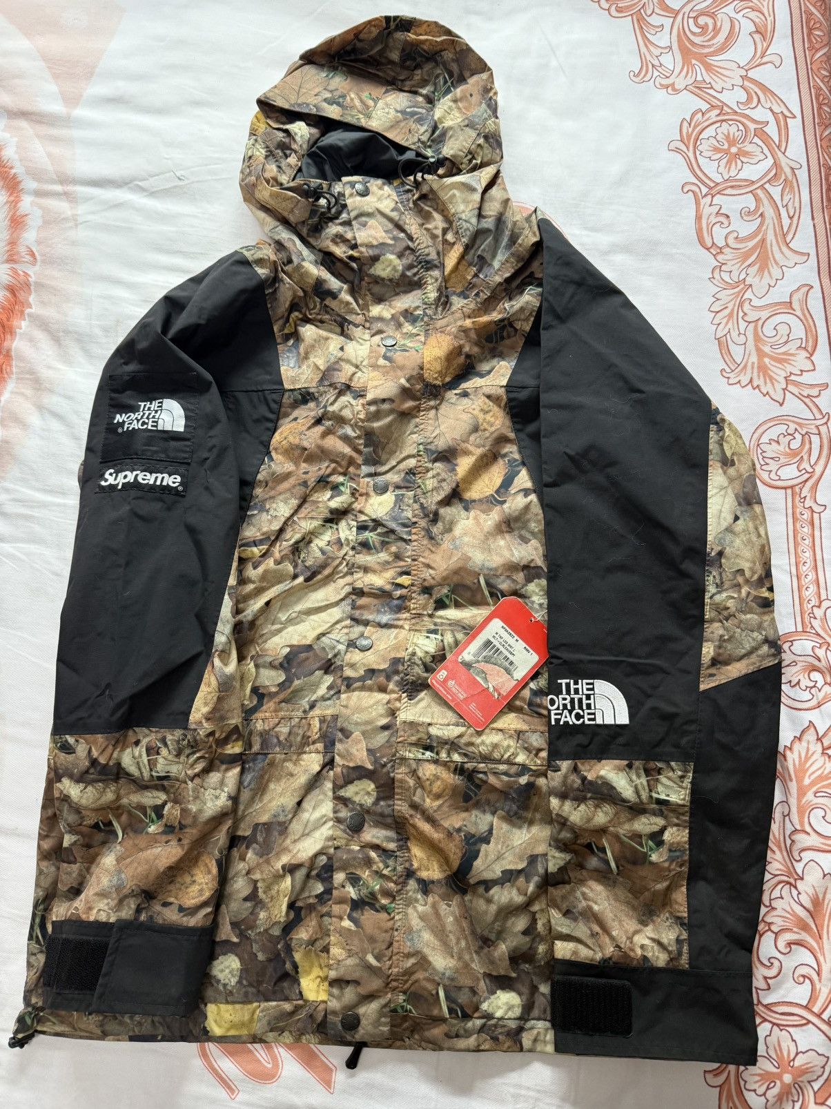 Supreme North Face Leaves | Grailed