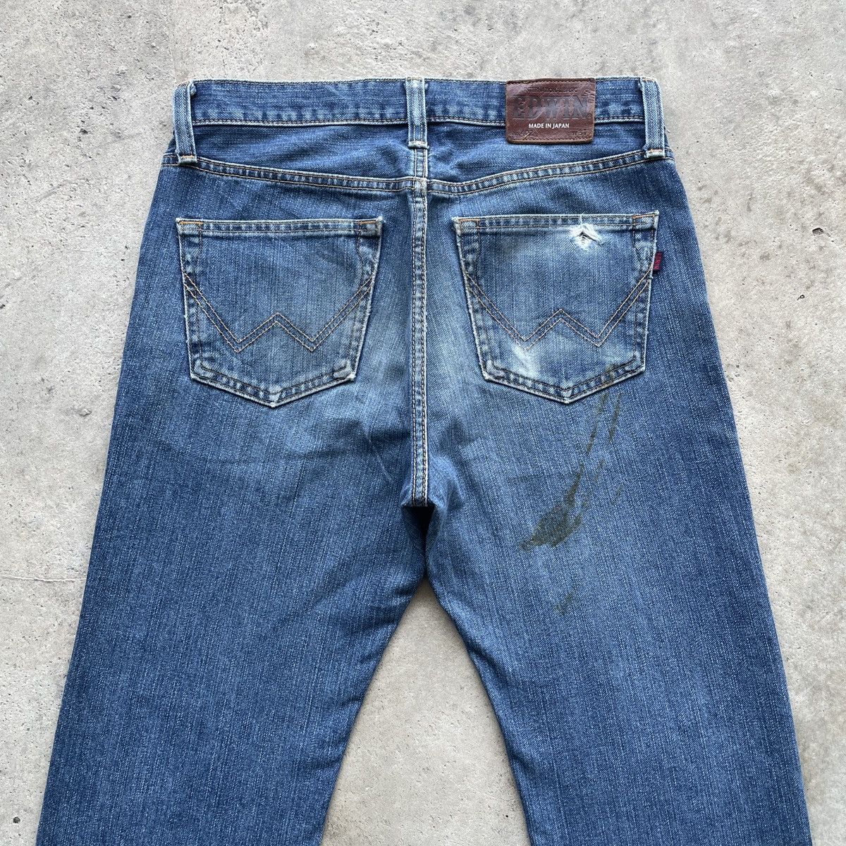 Japanese Brand Vintage Edwin 402 Made In Japan Faded Jeans Pants Denim Size US 31 - 12 Thumbnail