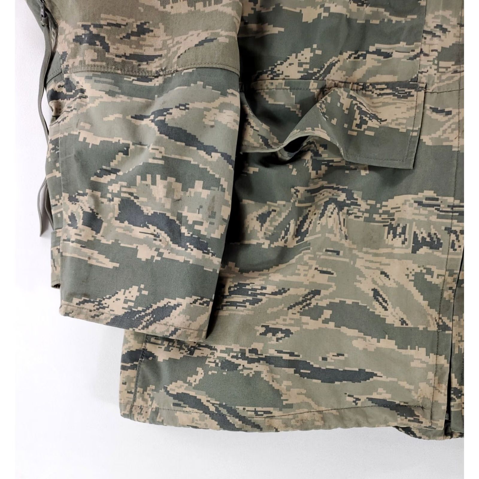 Vintage VINTAGE US Military All Purpose Environmental Parka Jacket Camouflage GTX APECS Mens L Long Size US L / EU 52-54 / 3 - 3 Thumbnail